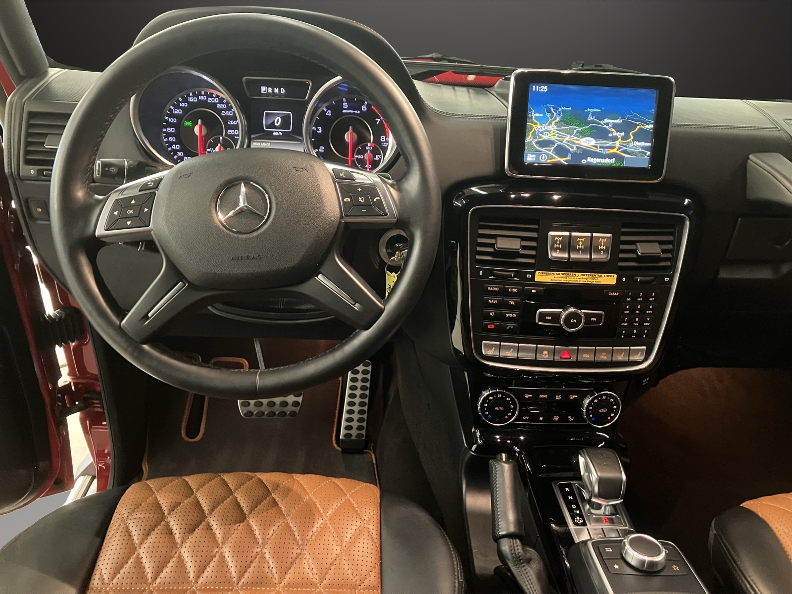 MERCEDES-BENZ G 63 AMG Automatic-image-7