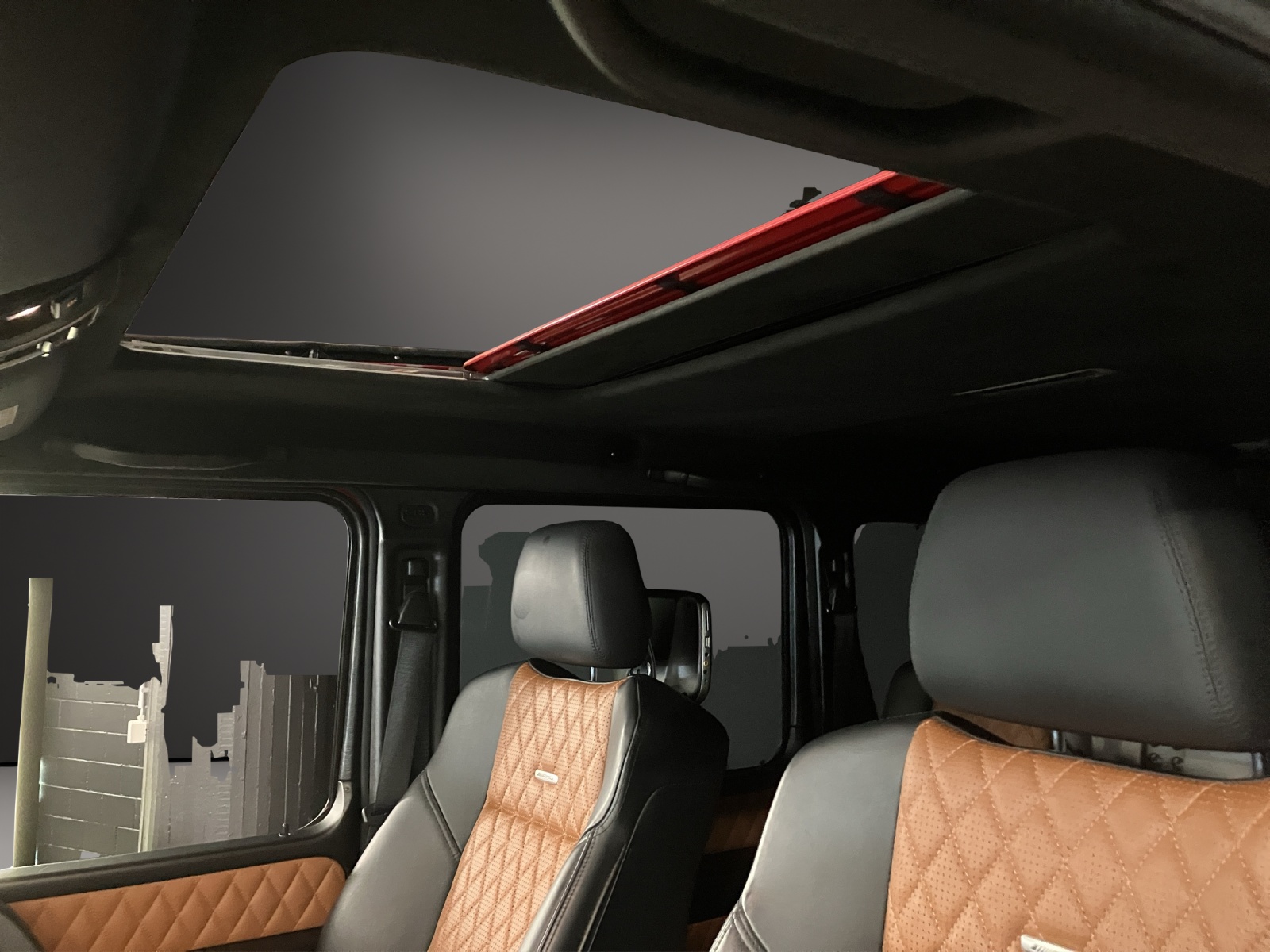 MERCEDES-BENZ G 63 AMG Automatic-image-11