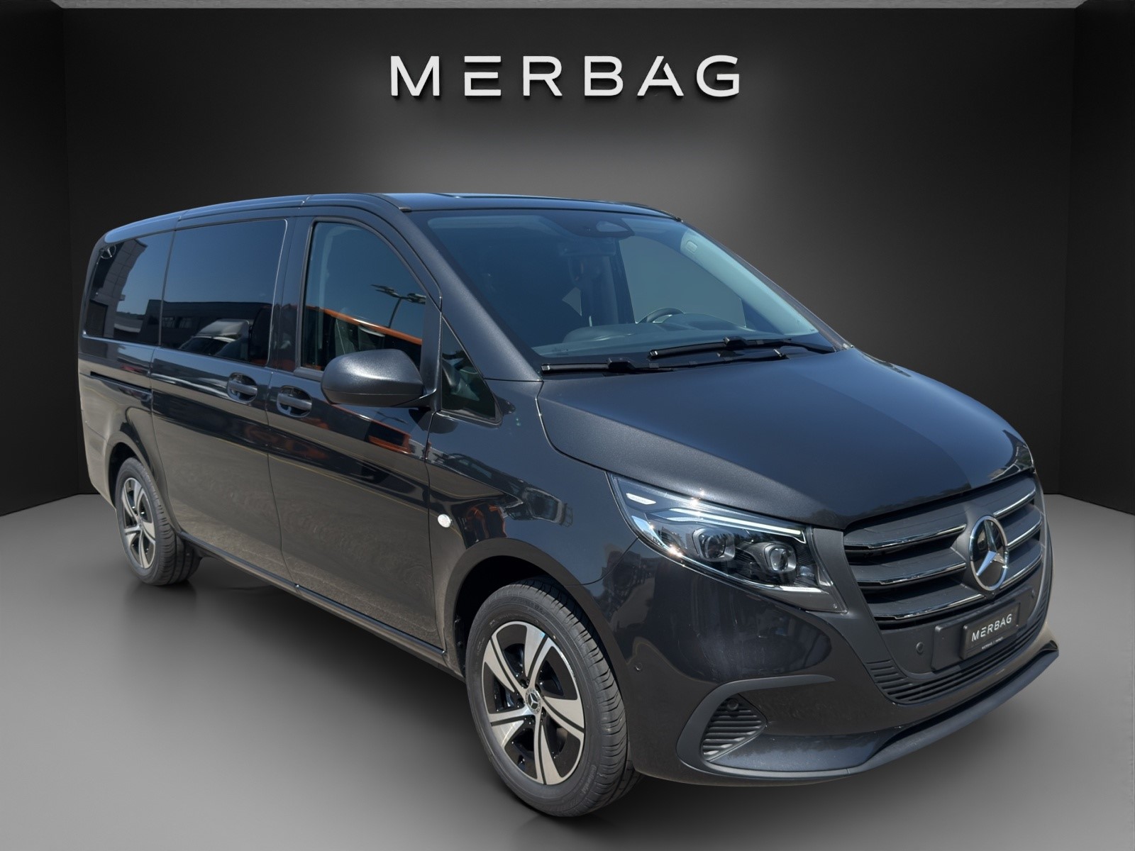 MERCEDES-BENZ Vito 116 CDI Lang Tourer 9G-Tronic 4M Select-image-0