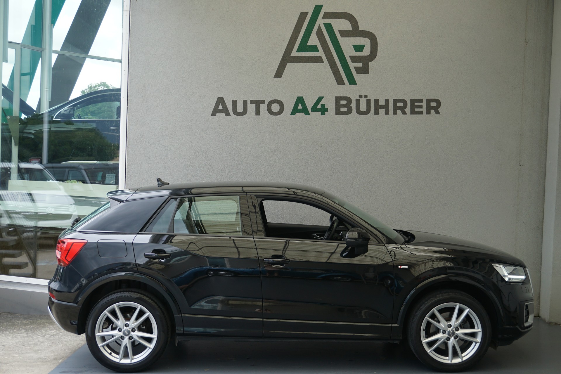 AUDI Q2 1.4 TFSI Sport Automat 150PS-image-4