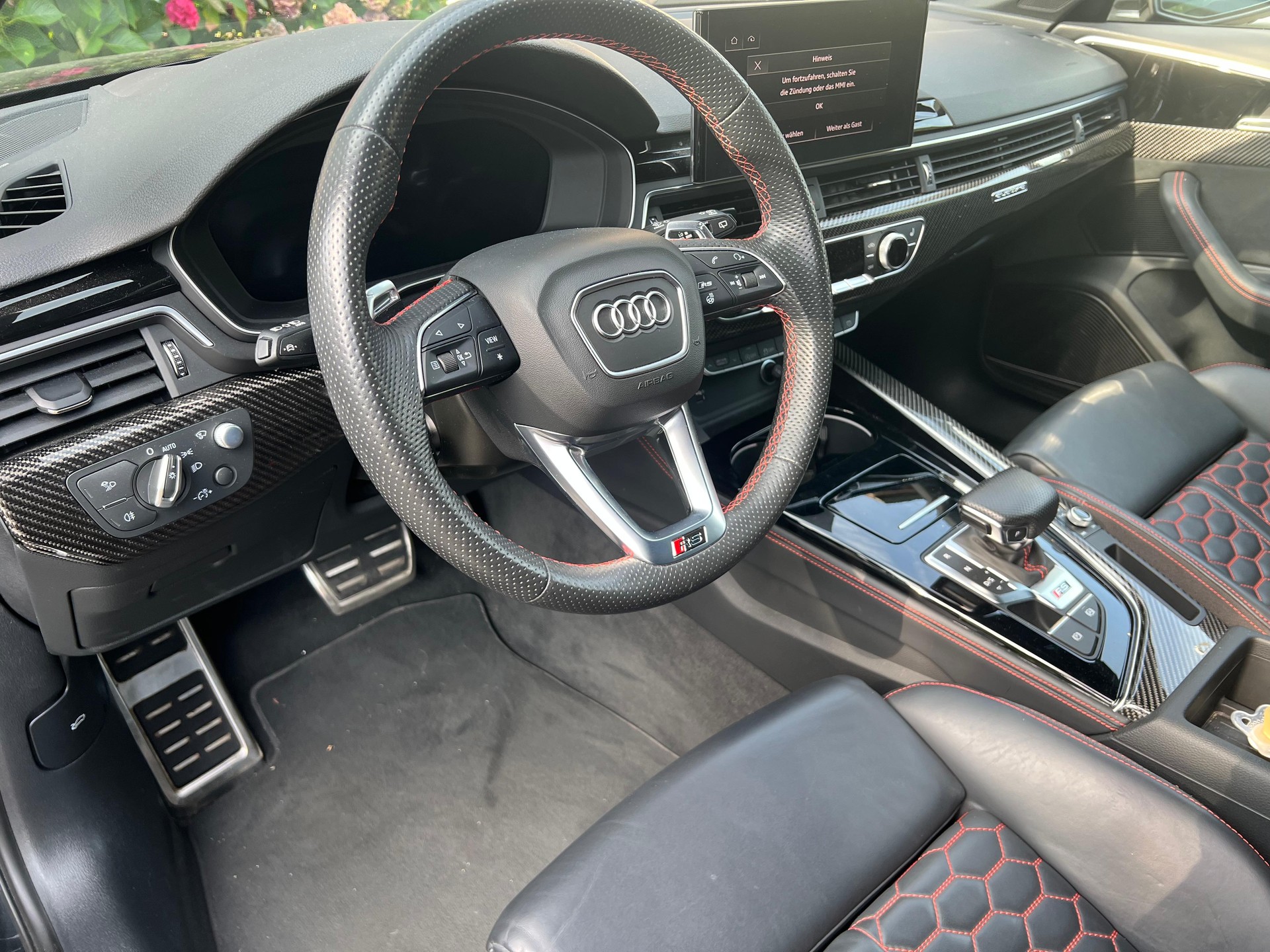 AUDI RS4 Avant quattro tiptronic-image-3