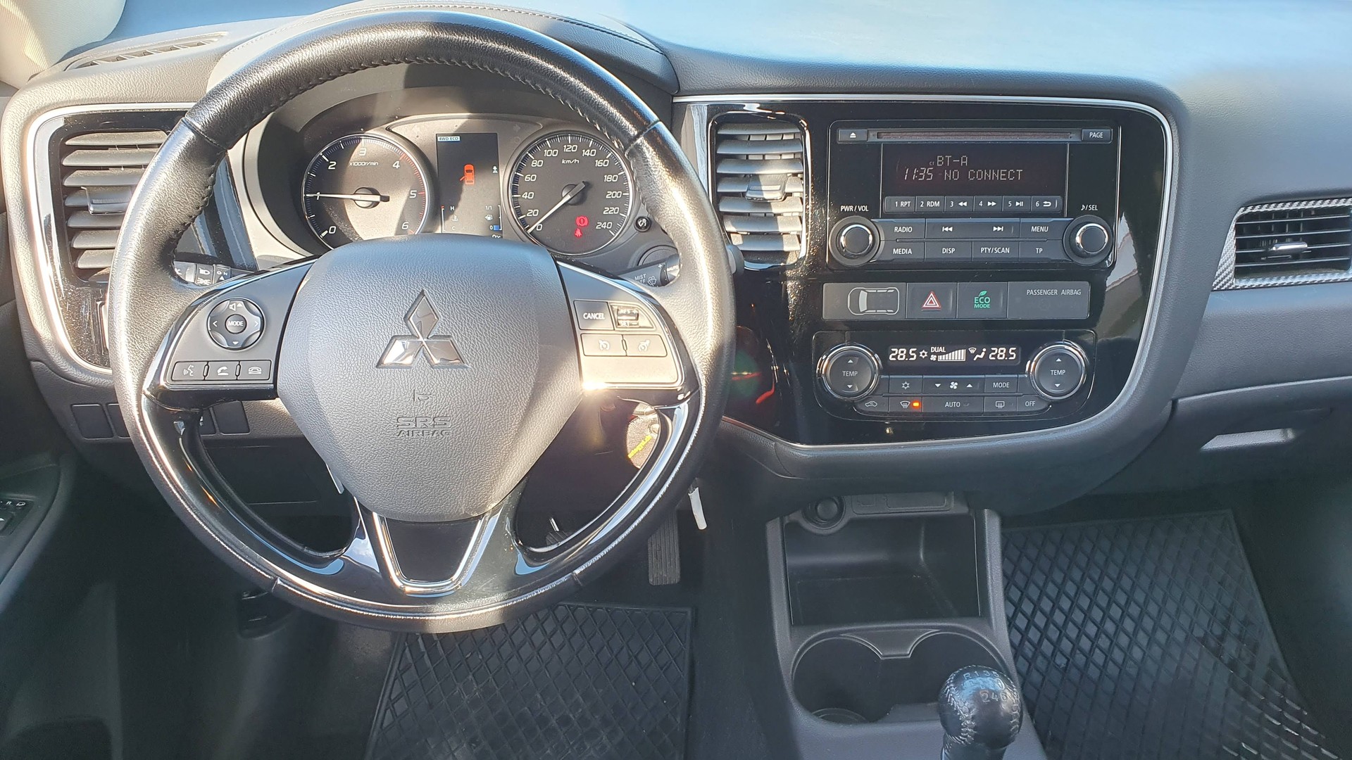 MITSUBISHI Outlander 2.2DID SwissStar Anhängelast bis 2.0t möglich-image-7