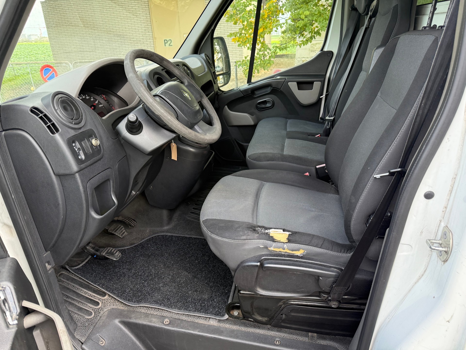 RENAULT Master T35 2.3dCi L2H2-image-10