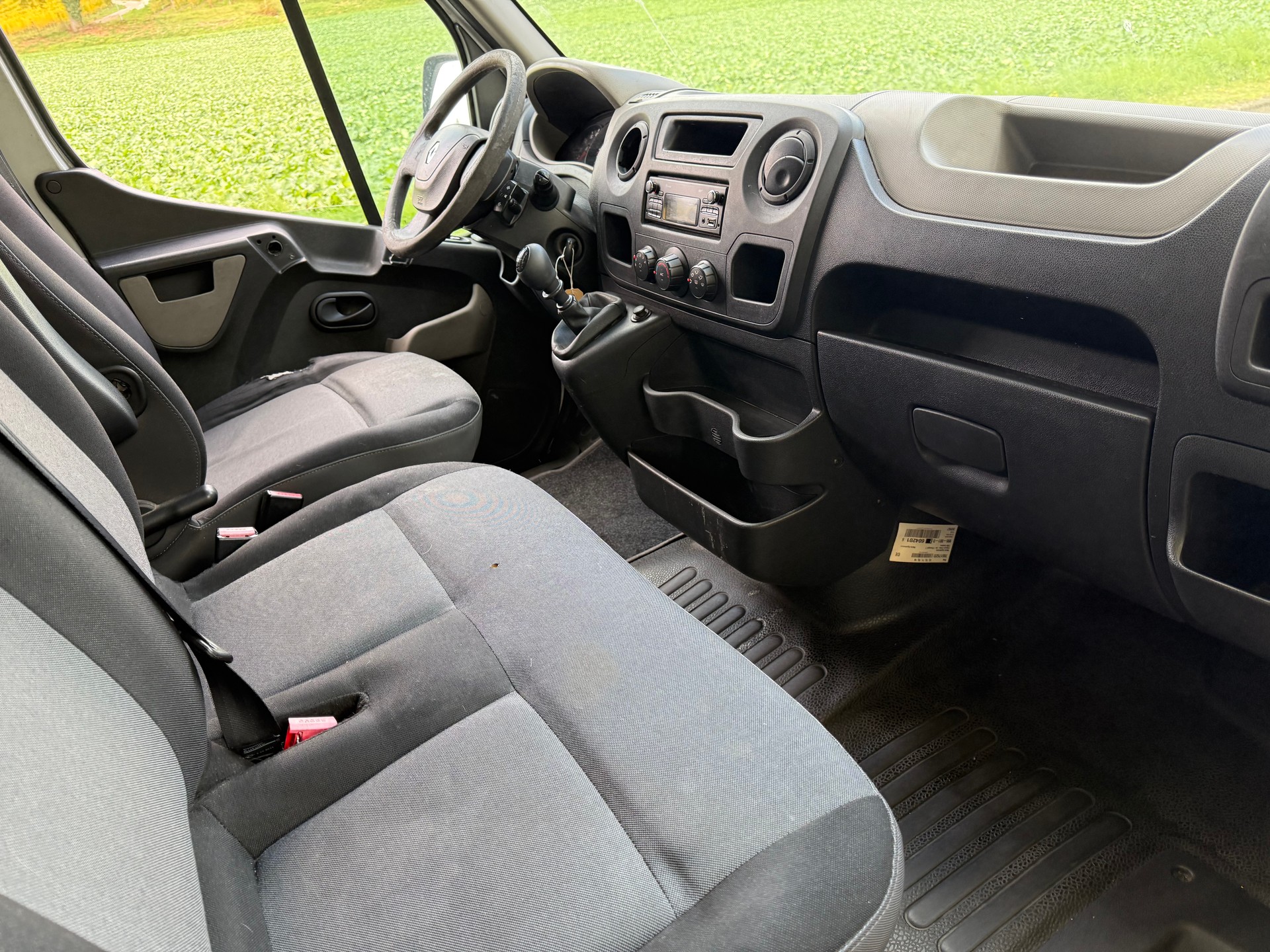 RENAULT Master T35 2.3dCi L2H2-image-7