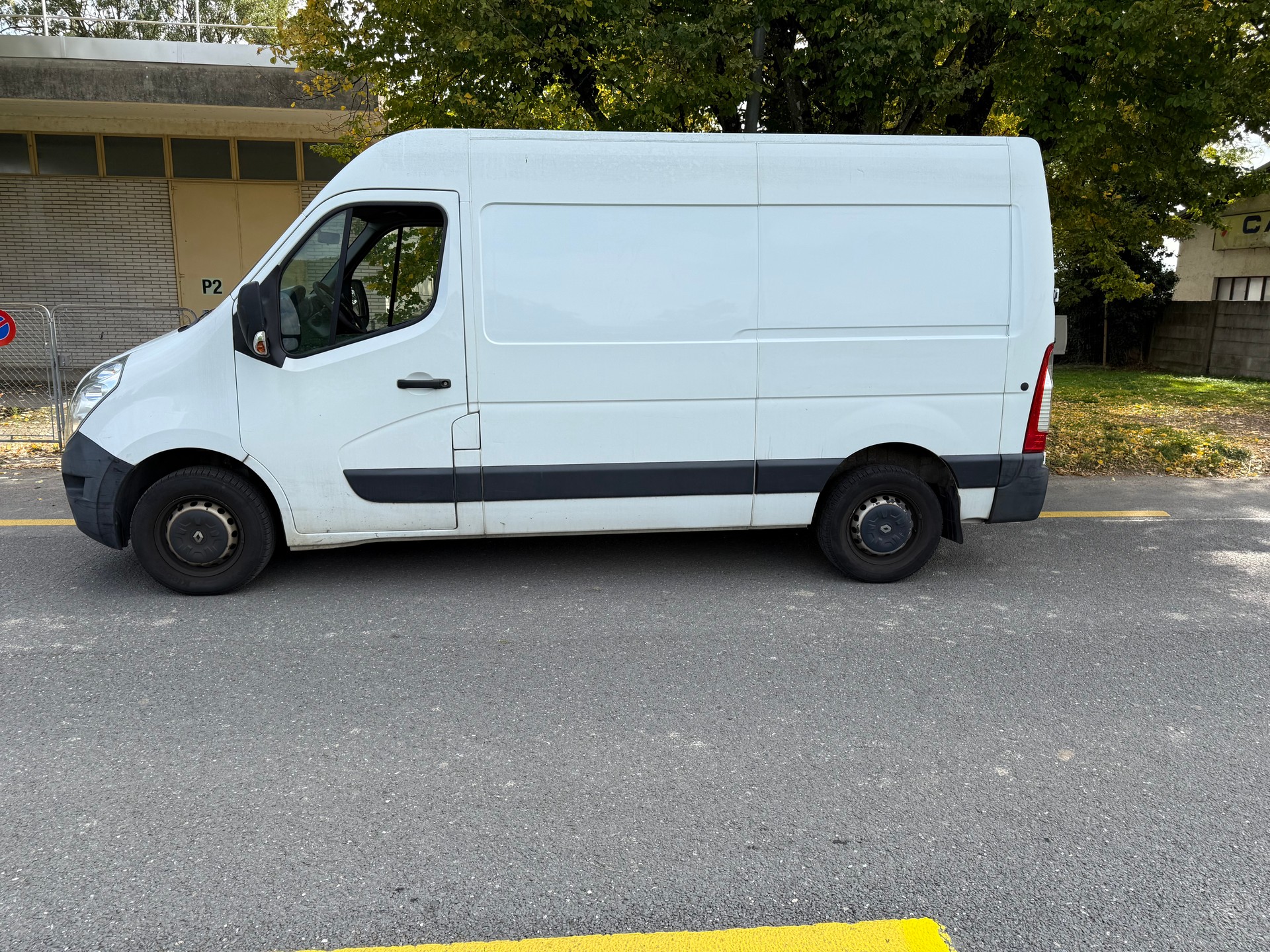 RENAULT Master T35 2.3dCi L2H2-image-5