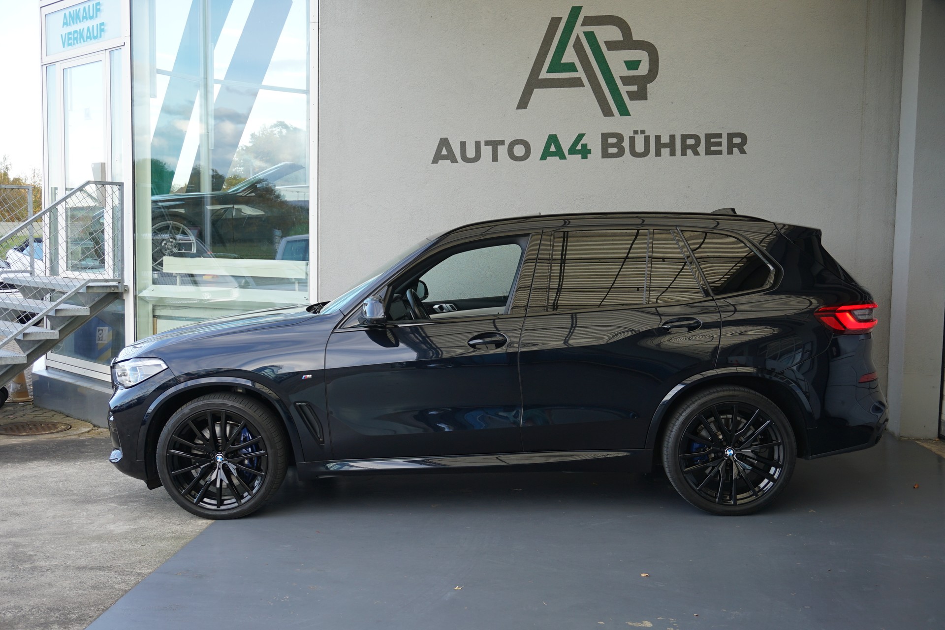 BMW X5 xDrive M50d-image-0