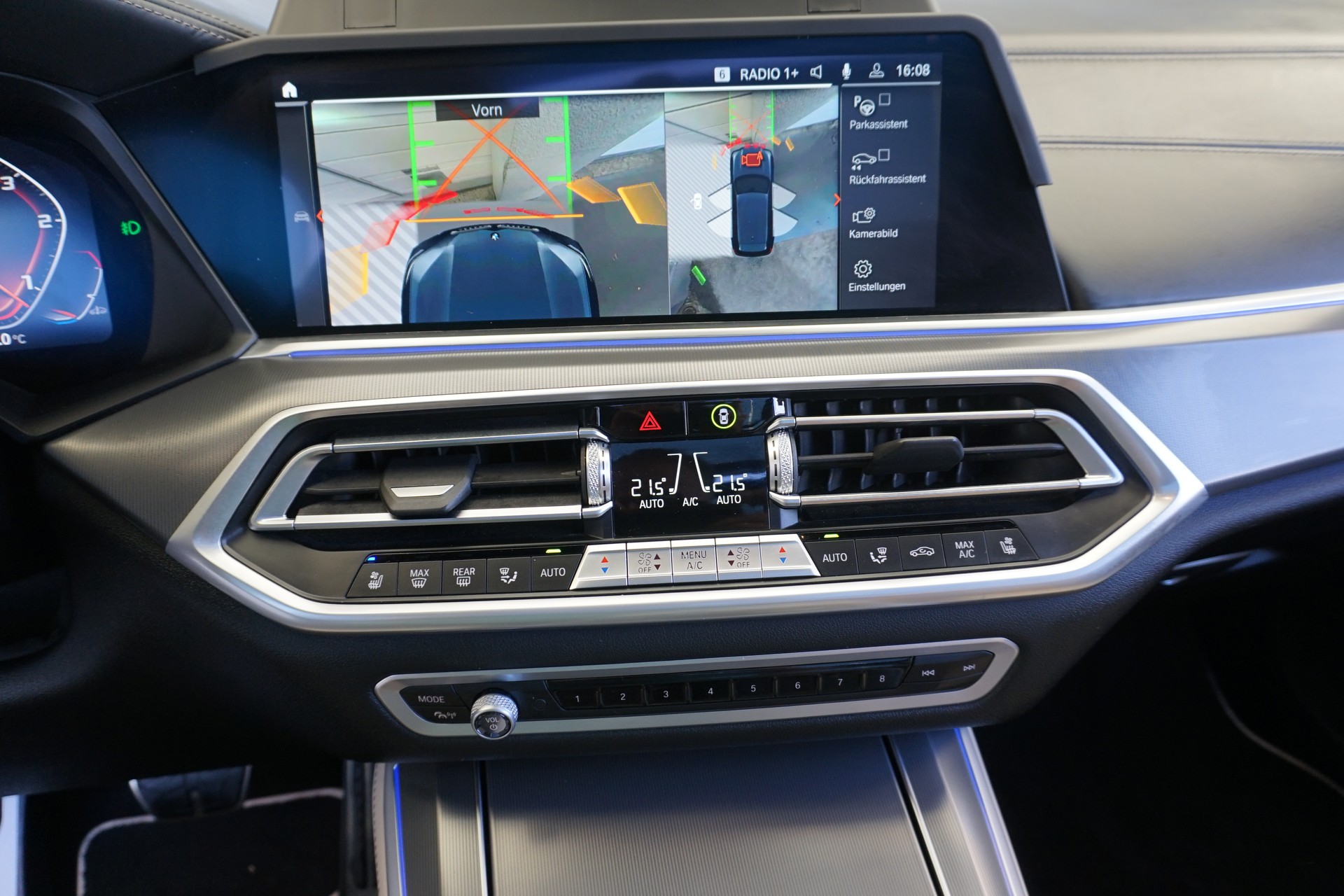 BMW X5 xDrive M50d-image-21