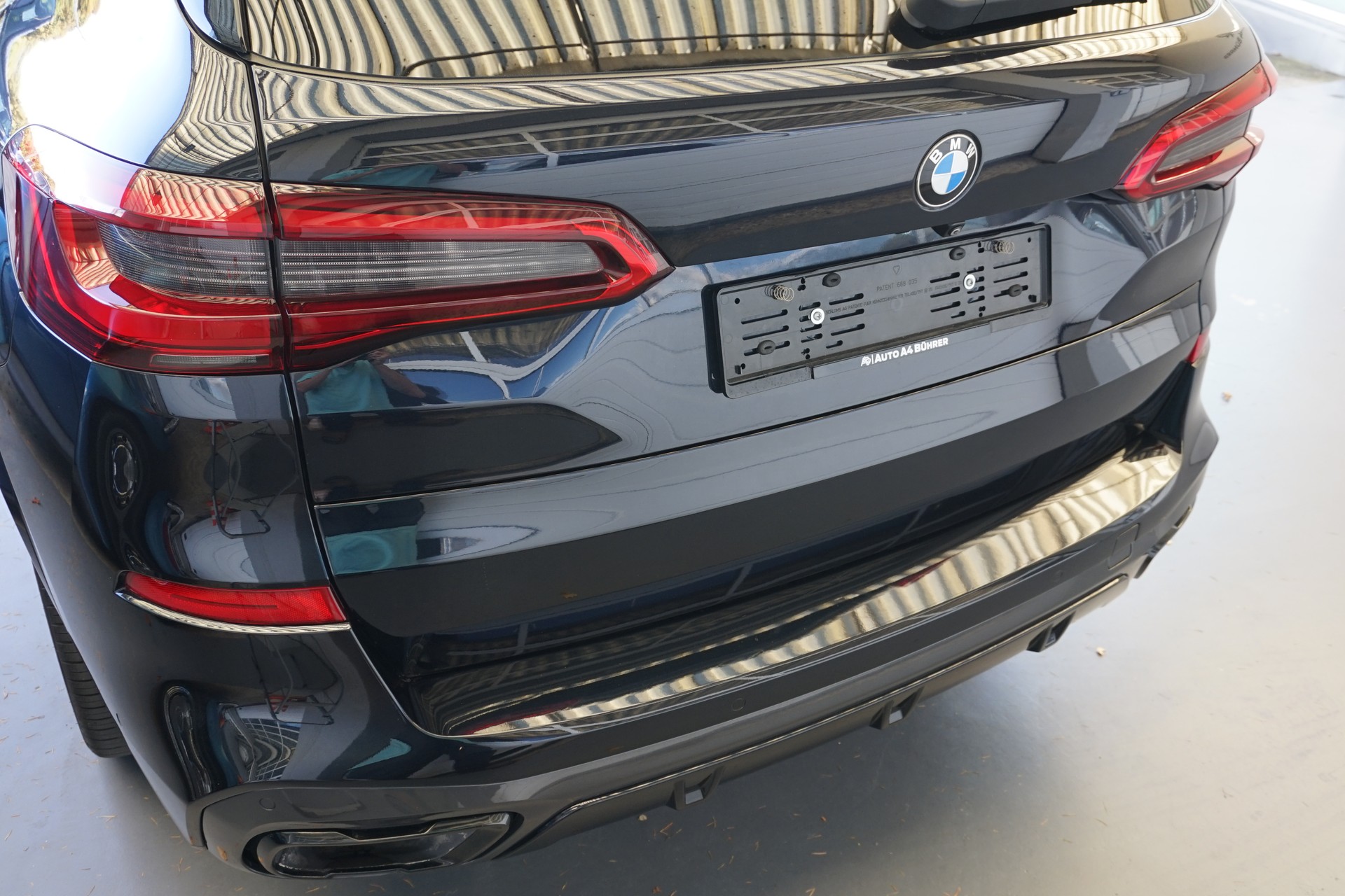 BMW X5 xDrive M50d-image-14