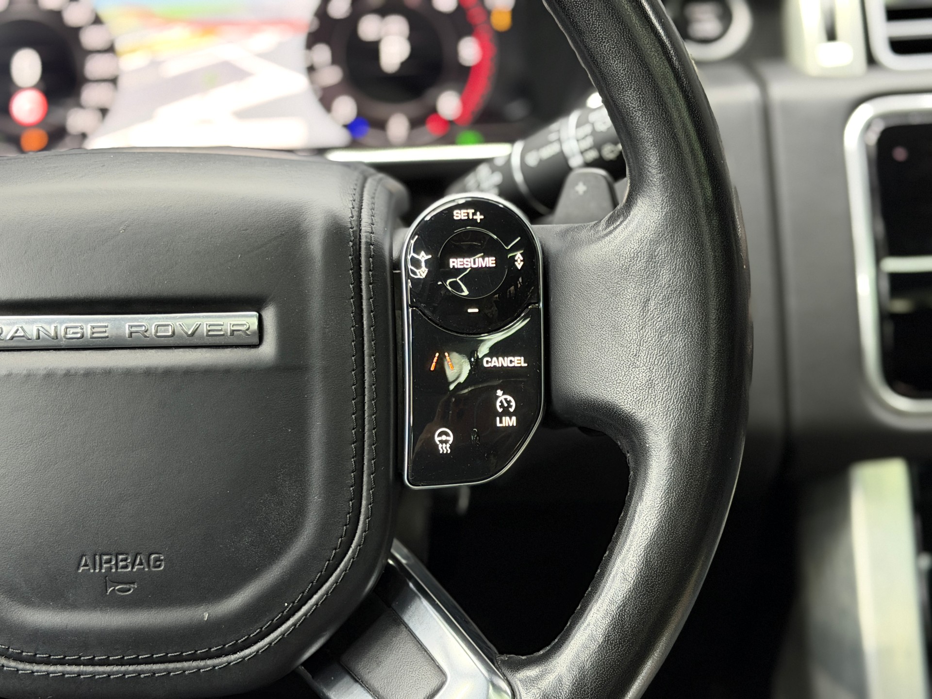 LAND ROVER Range Rover 3.0 SDV6 Vogue Automatic-image-12