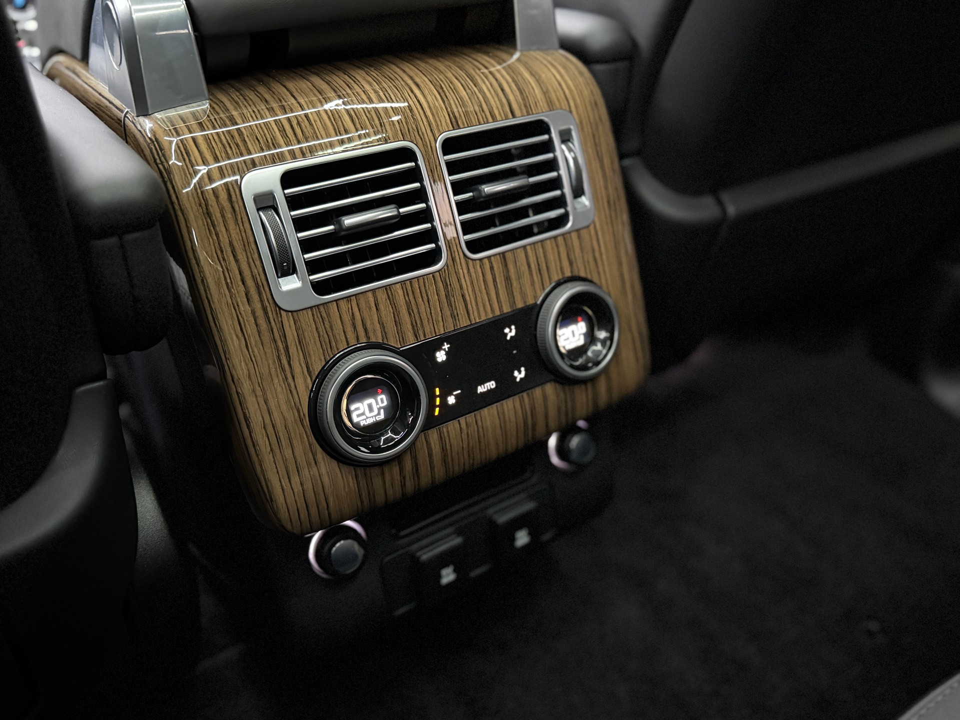 LAND ROVER Range Rover 3.0 SDV6 Vogue Automatic-image-17