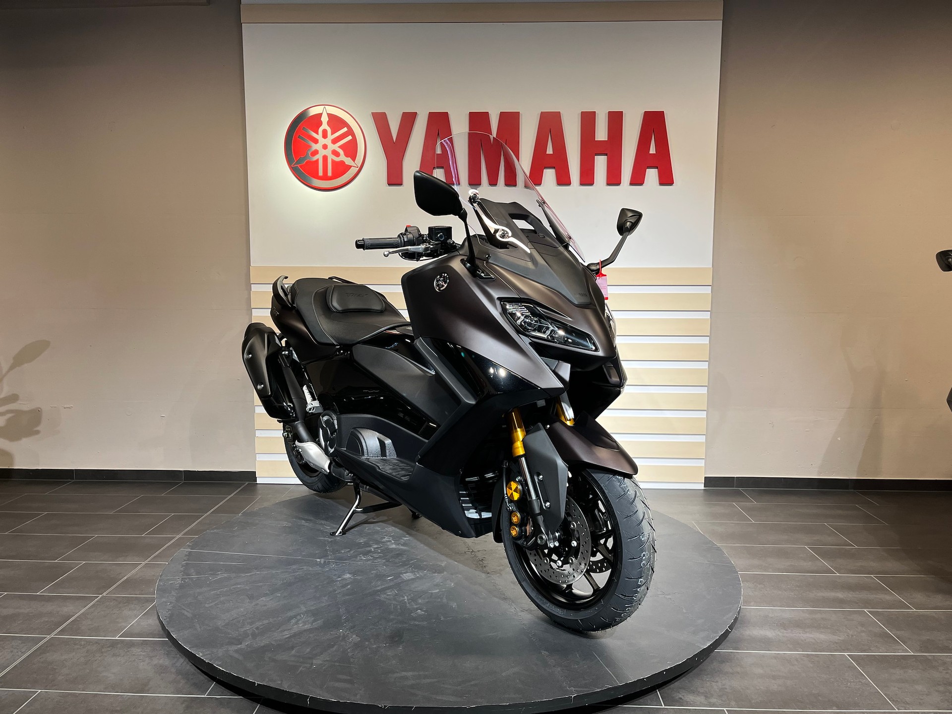 YAMAHA TMAX Tech MAX