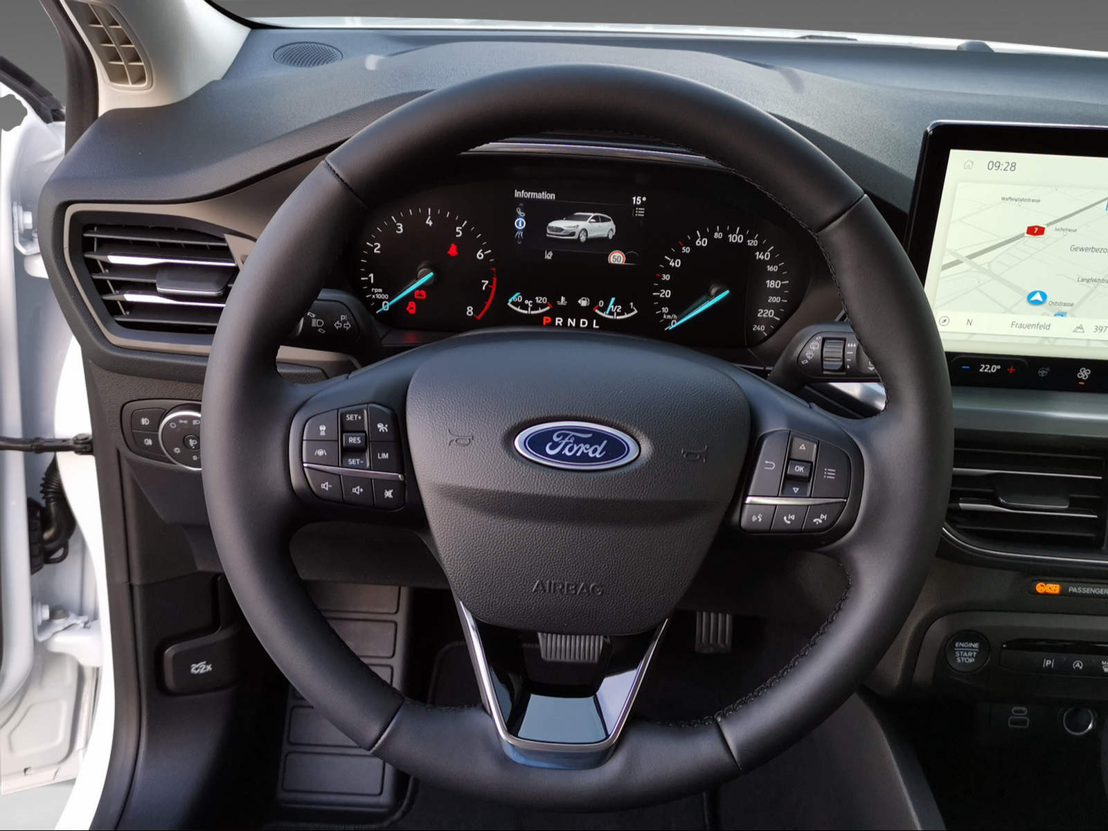 FORD Focus Station Wagon 1.0i EcoB Hybrid 155 Titanium-image-7