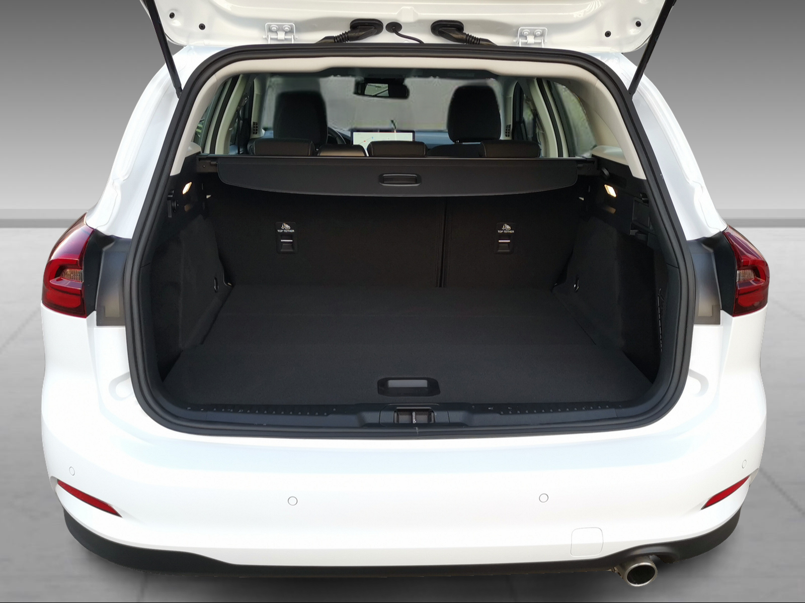 FORD Focus Station Wagon 1.0i EcoB Hybrid 155 Titanium-image-12