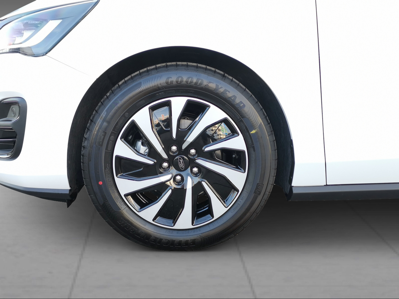 FORD Focus Station Wagon 1.0i EcoB Hybrid 155 Titanium-image-14