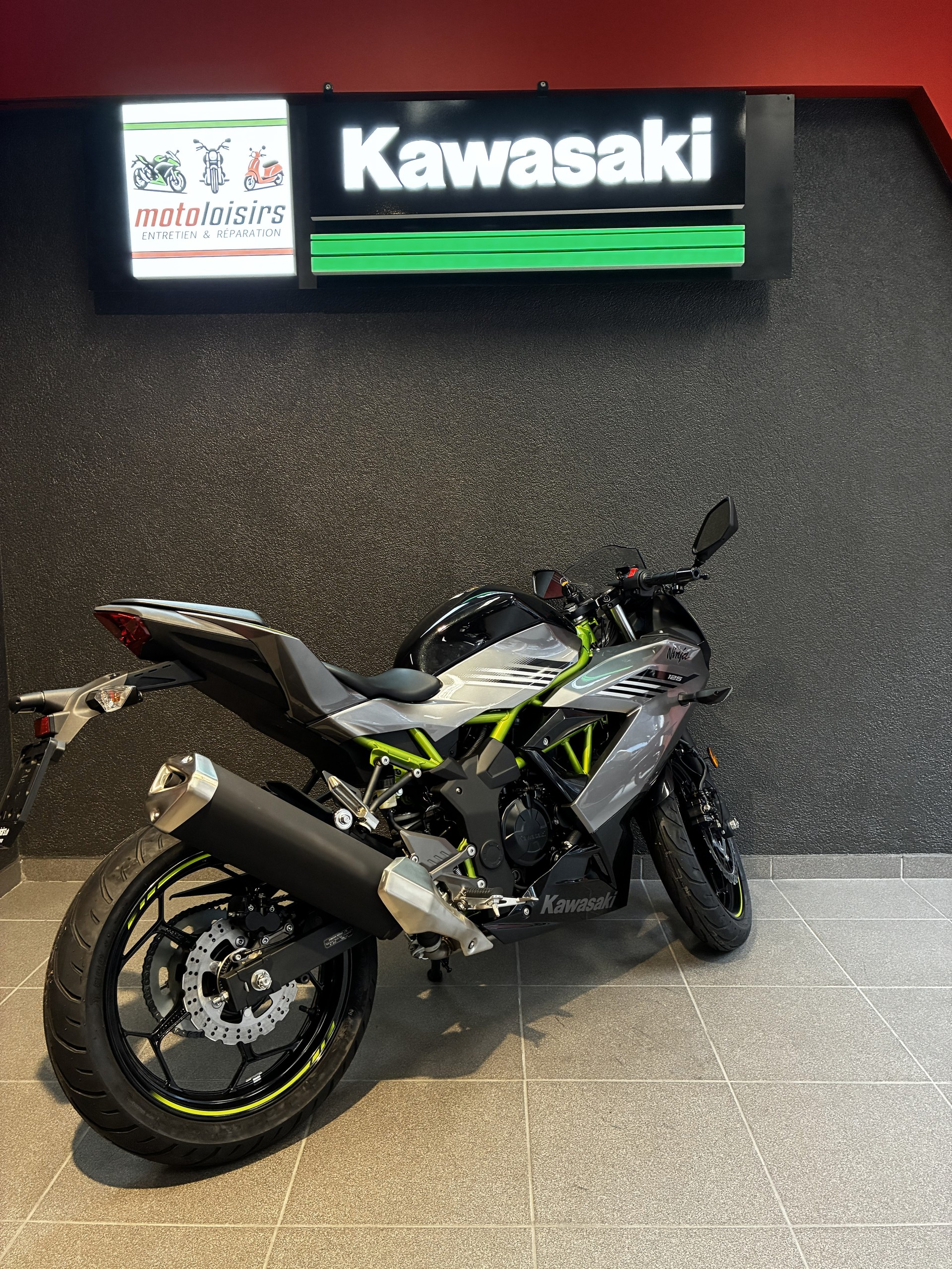 KAWASAKI Ninja 125 MY 2026-image-3