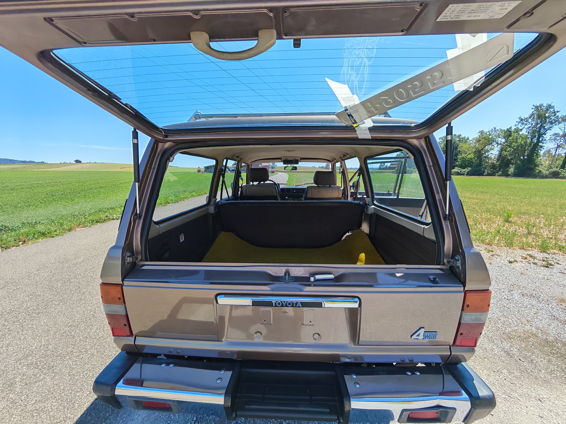 TOYOTA HJ 61 Station G TD (1987)-image-15