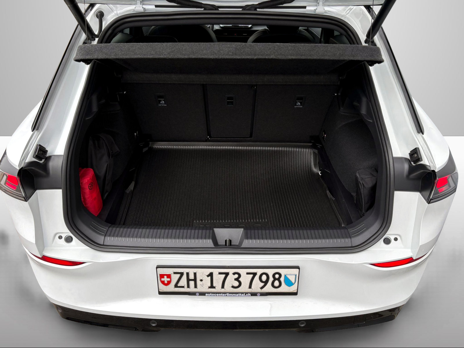 VW T-Roc R-Line 1.5eTSI 150PS DSG-image-12