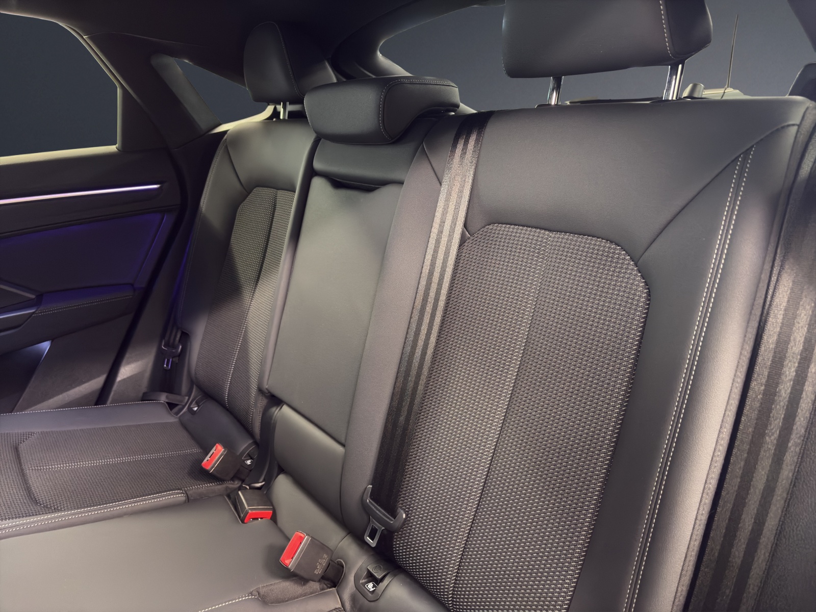 Image AUDI Q3 Q3 SB 45 e S li Attr S-tr