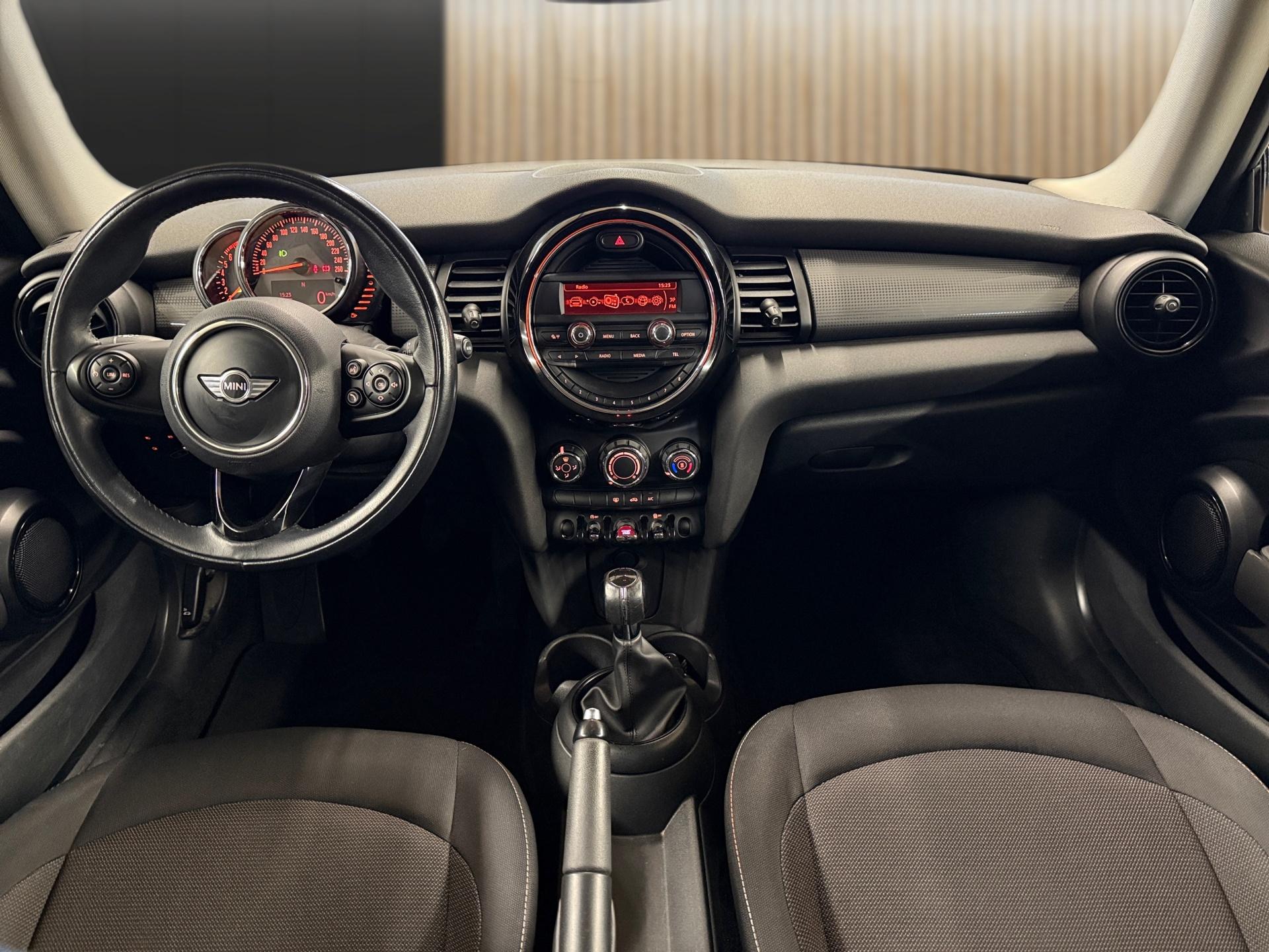 MINI F56 1.5i Cooper-image-13