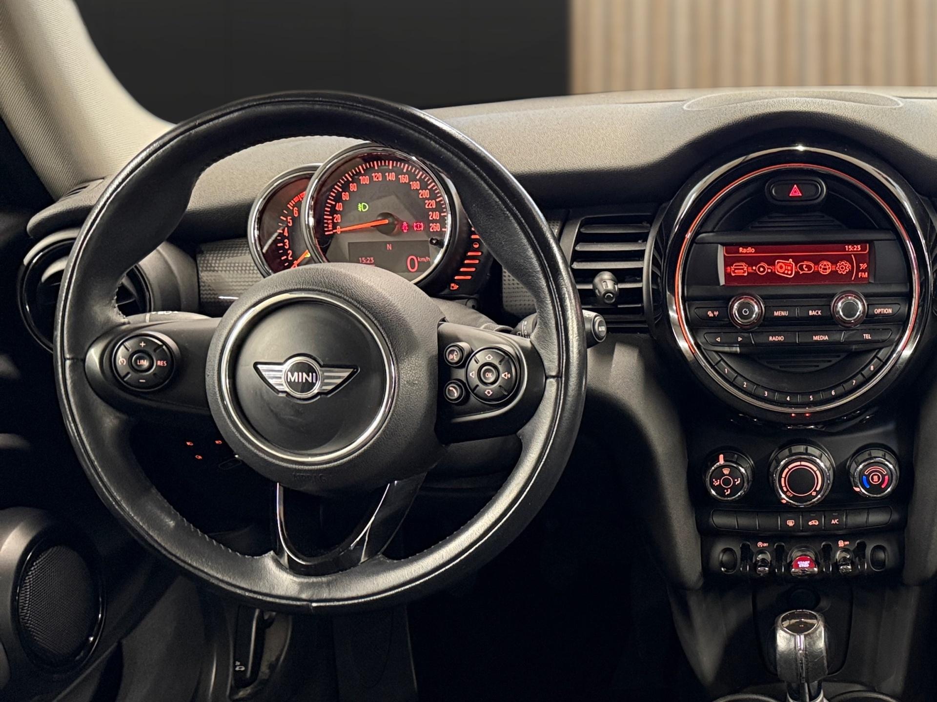 MINI F56 1.5i Cooper-image-11
