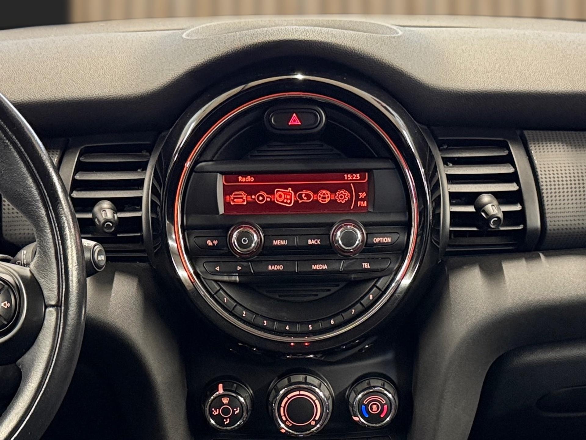 MINI F56 1.5i Cooper-image-12