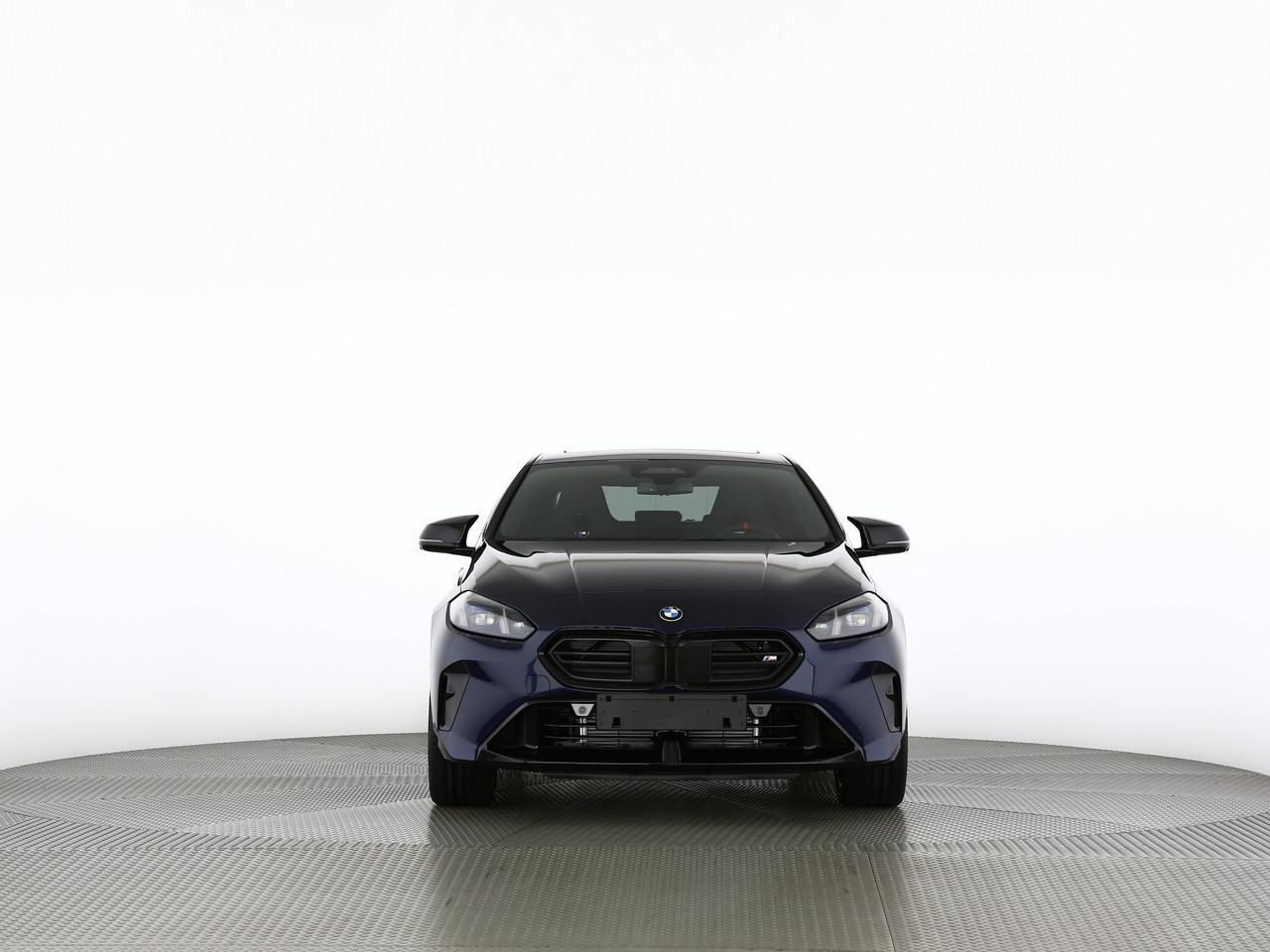BMW M235i xDrive Gran Coupé-image-12
