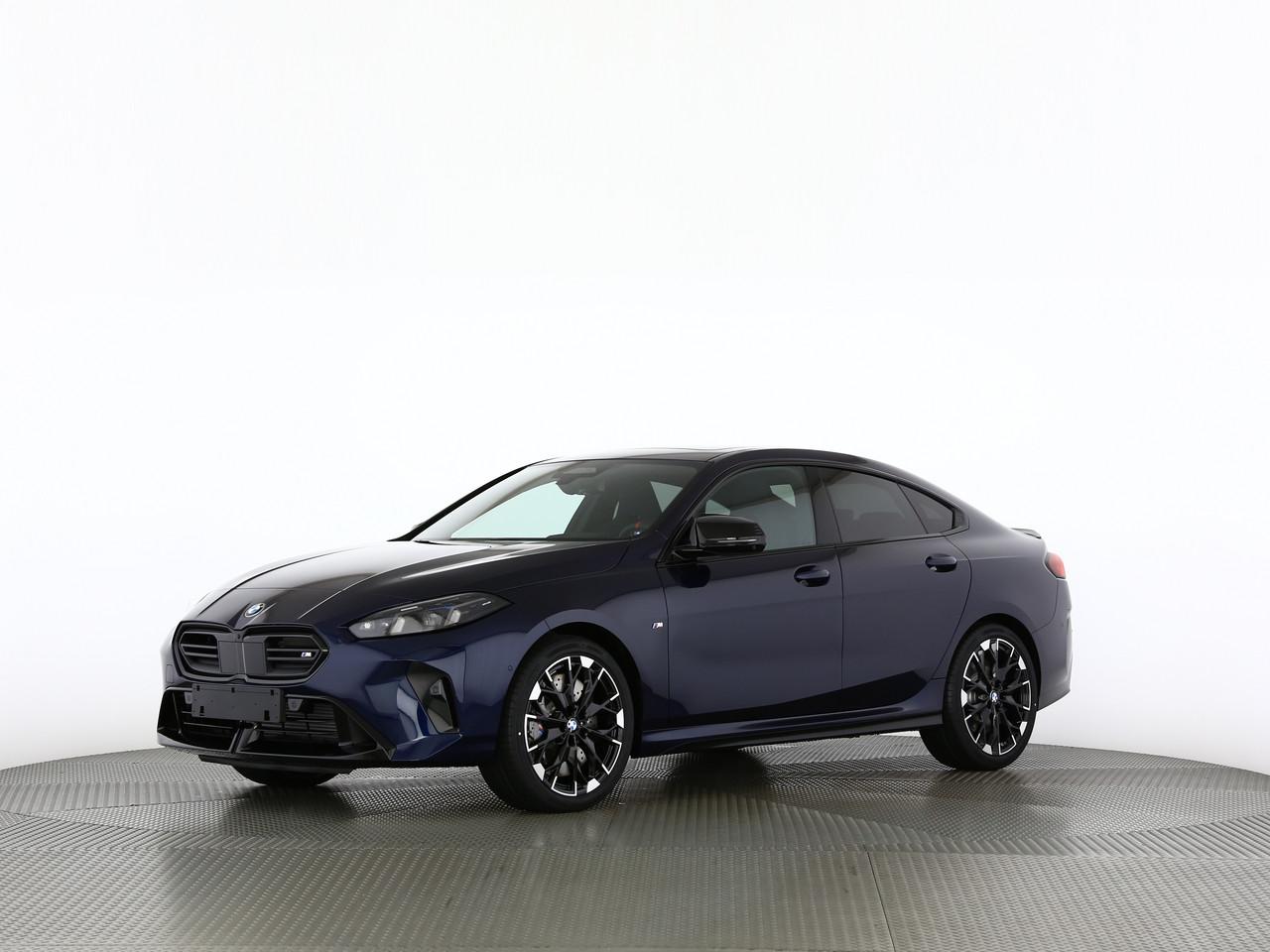 BMW M235i xDrive Gran Coupé-image-1