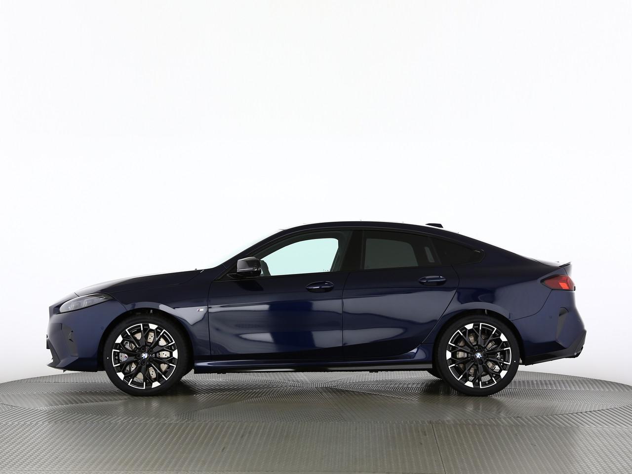 BMW M235i xDrive Gran Coupé-image-3