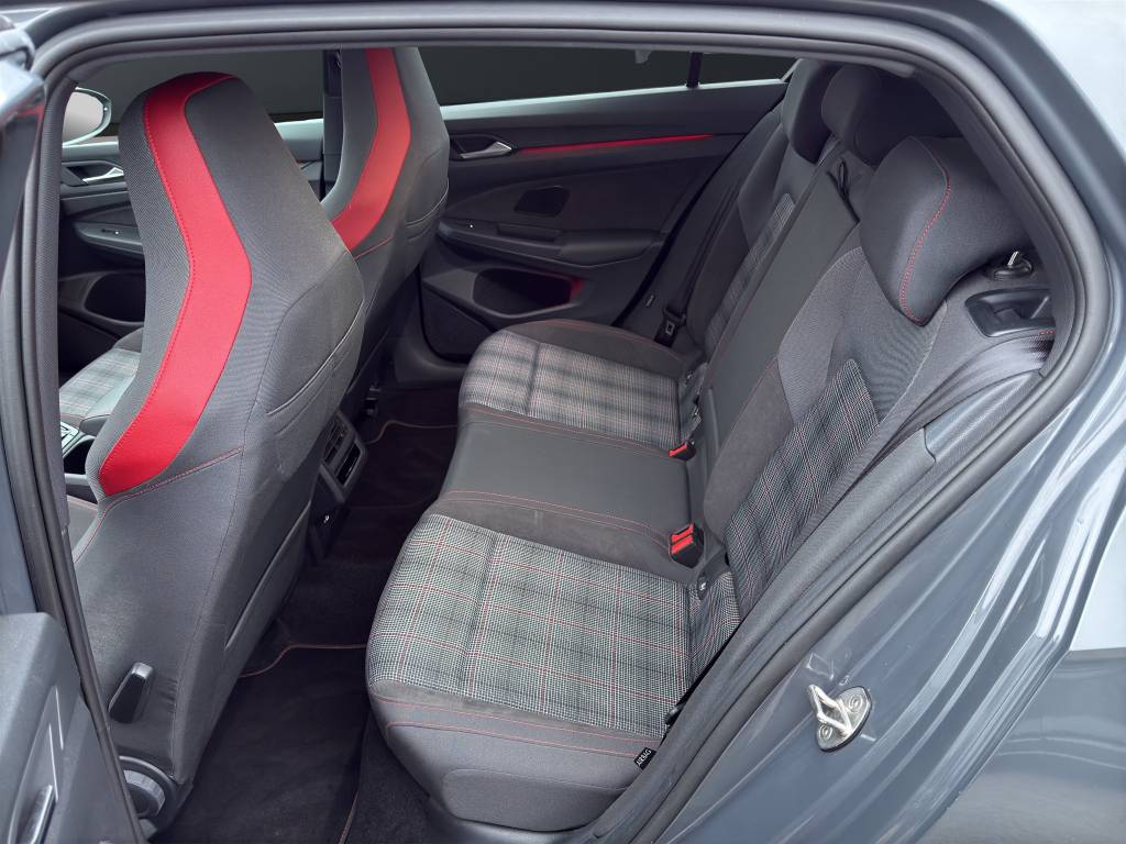 VW Golf 2.0 TSI GTI DSG-image-8