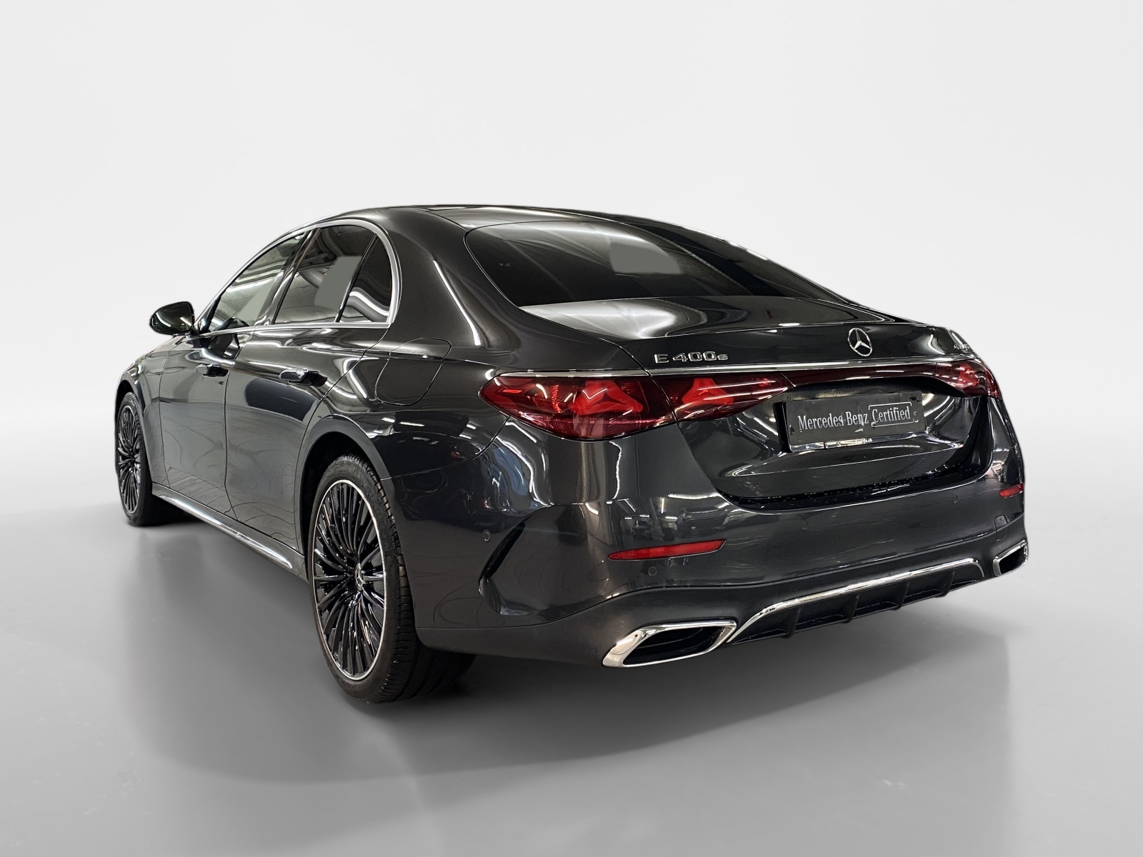 MERCEDES-BENZ E 400 e AMG Line 4MATIC-image-4