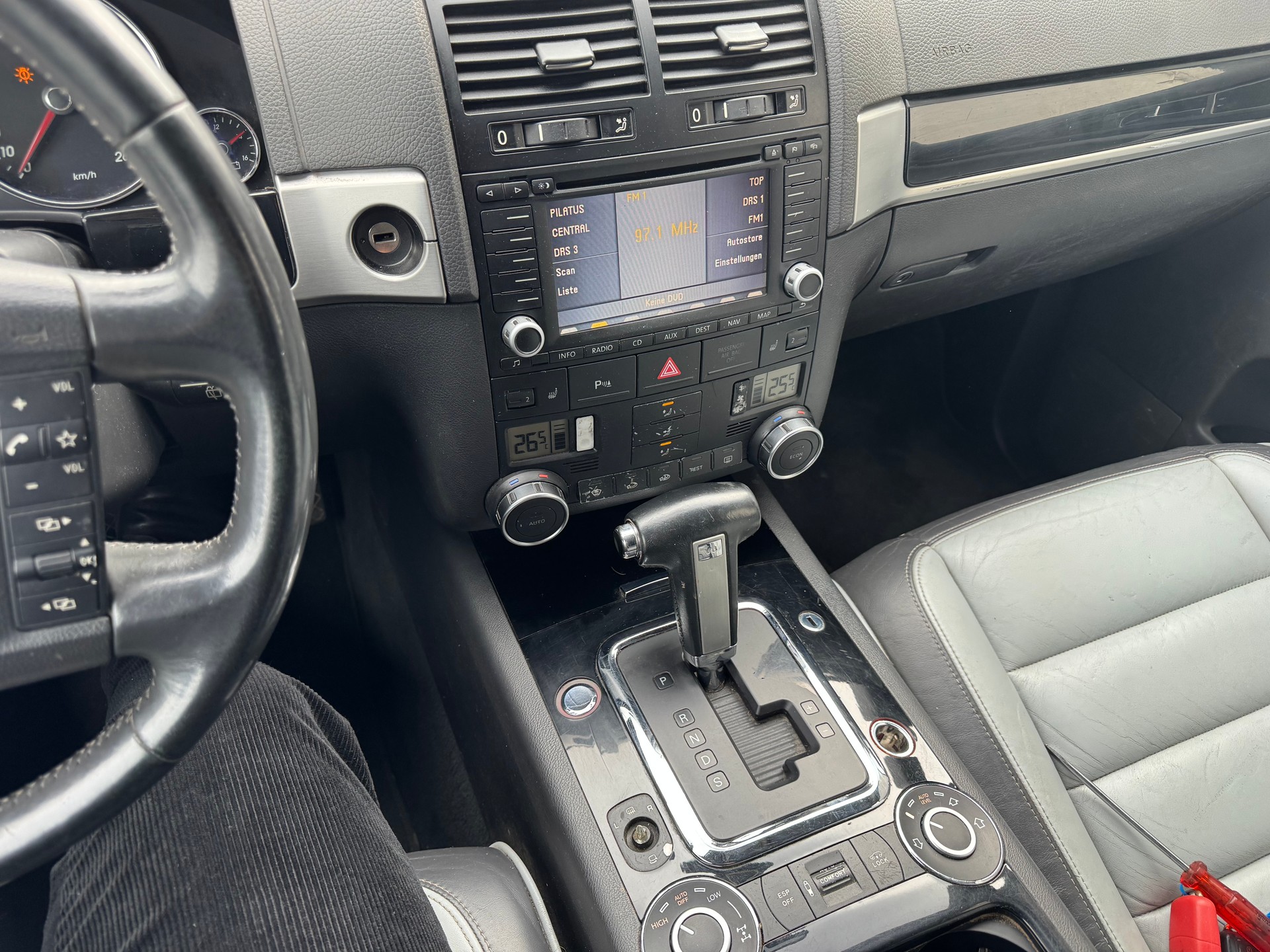 VW Touareg 3.0 TDI-image-10