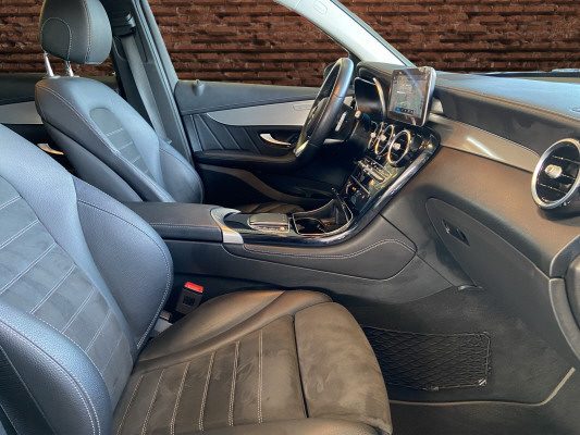 MERCEDES-BENZ GLC 400 d AMG Line 4Matic-image-11