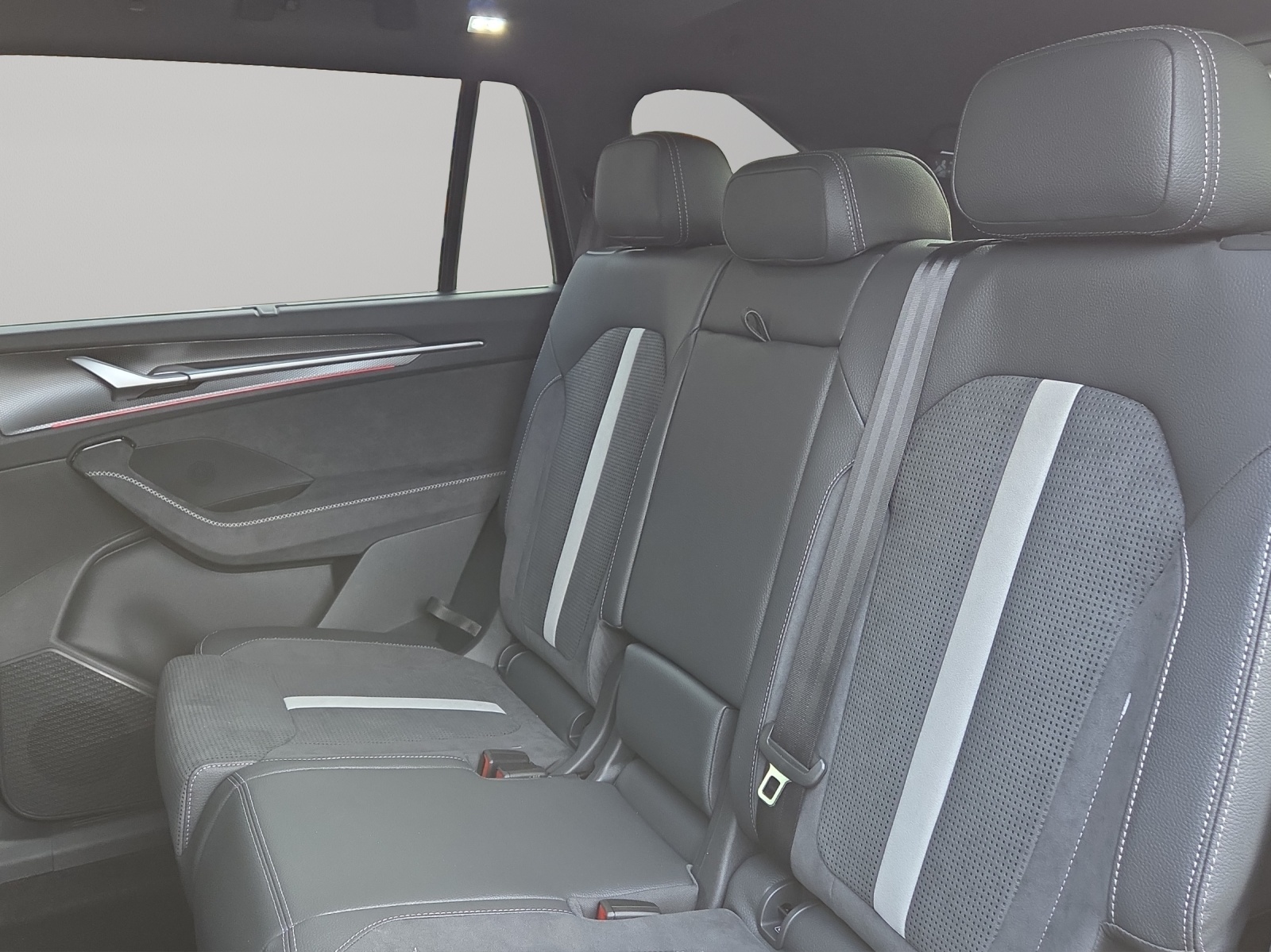 SKODA Kodiaq 2.0 TSI Sportline 4x4-image-8