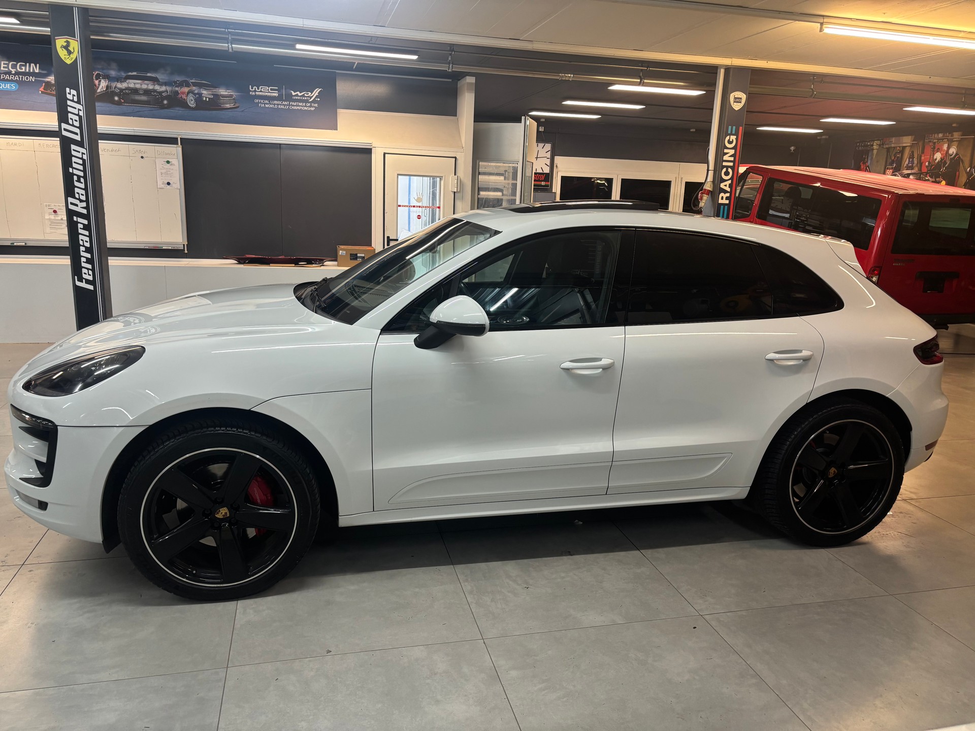 PORSCHE Macan Turbo PDK-image-6
