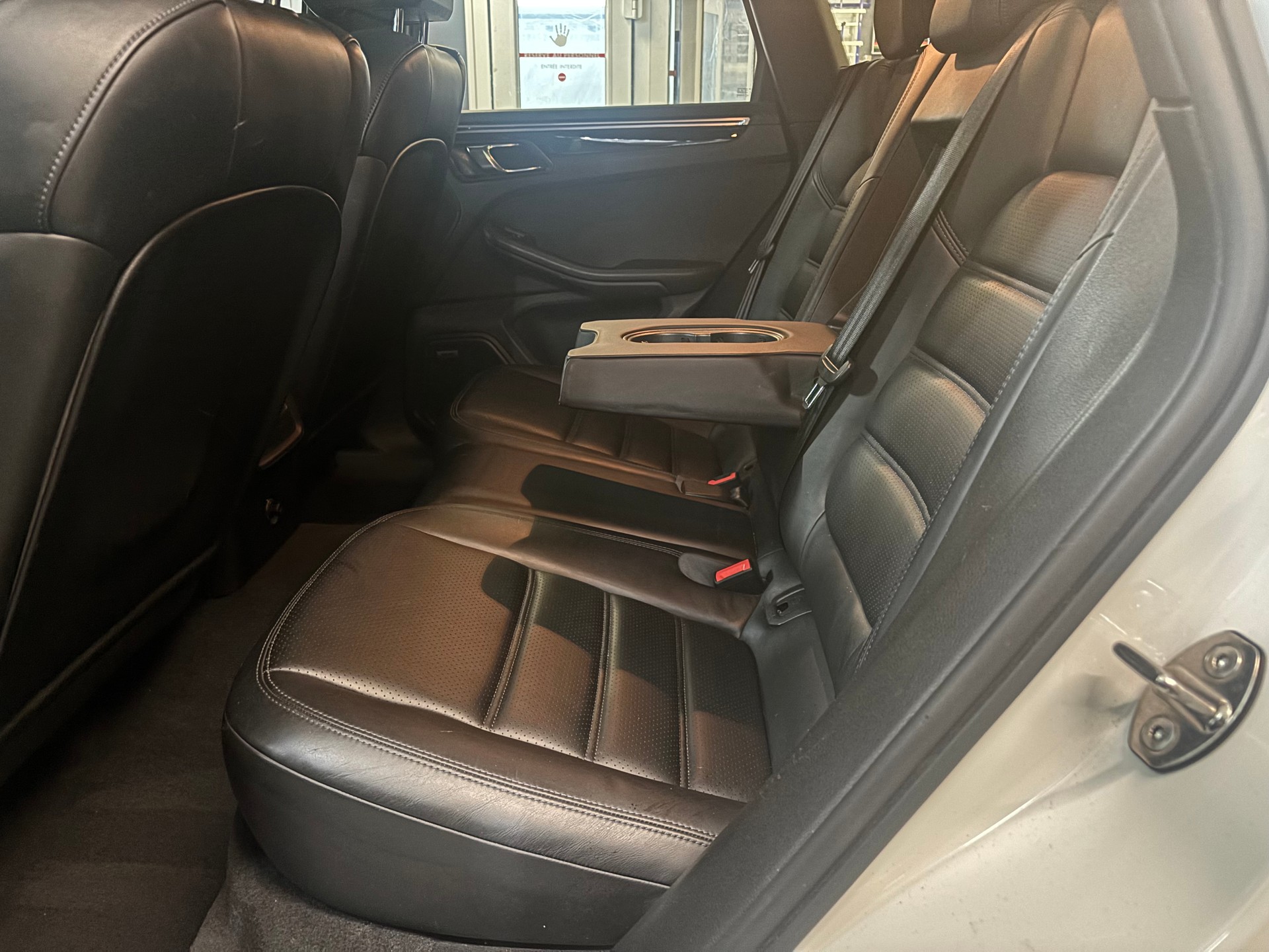 PORSCHE Macan Turbo PDK-image-10