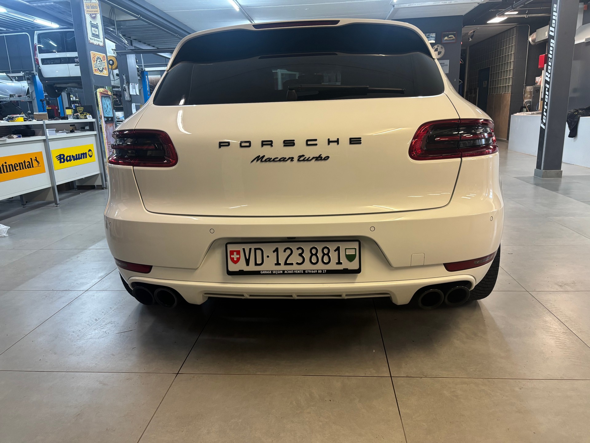 PORSCHE Macan Turbo PDK-image-3