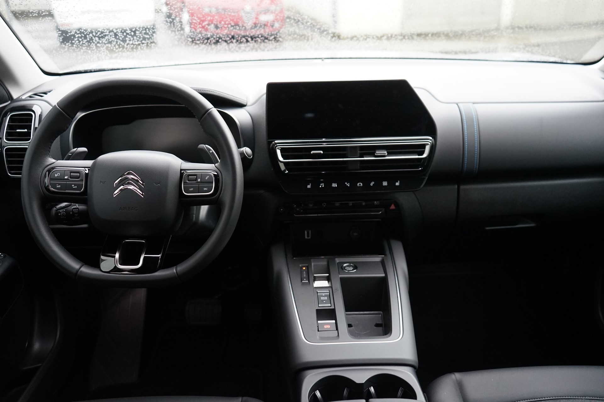 CITROEN C5 Aircross 1.6 PHEV Swiss Edition-image-4