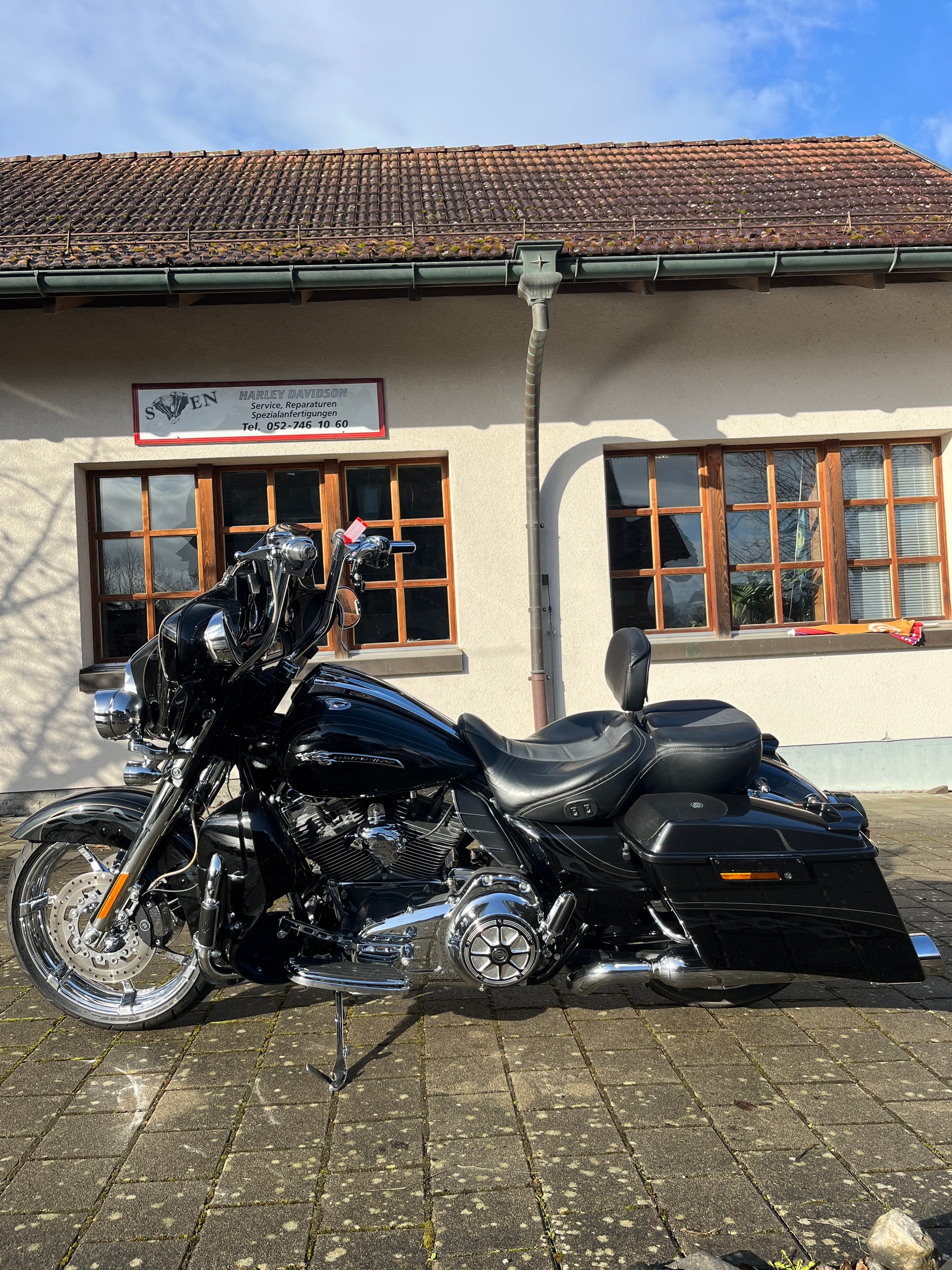 HARLEY-DAVIDSON FLHXSE3-image-2