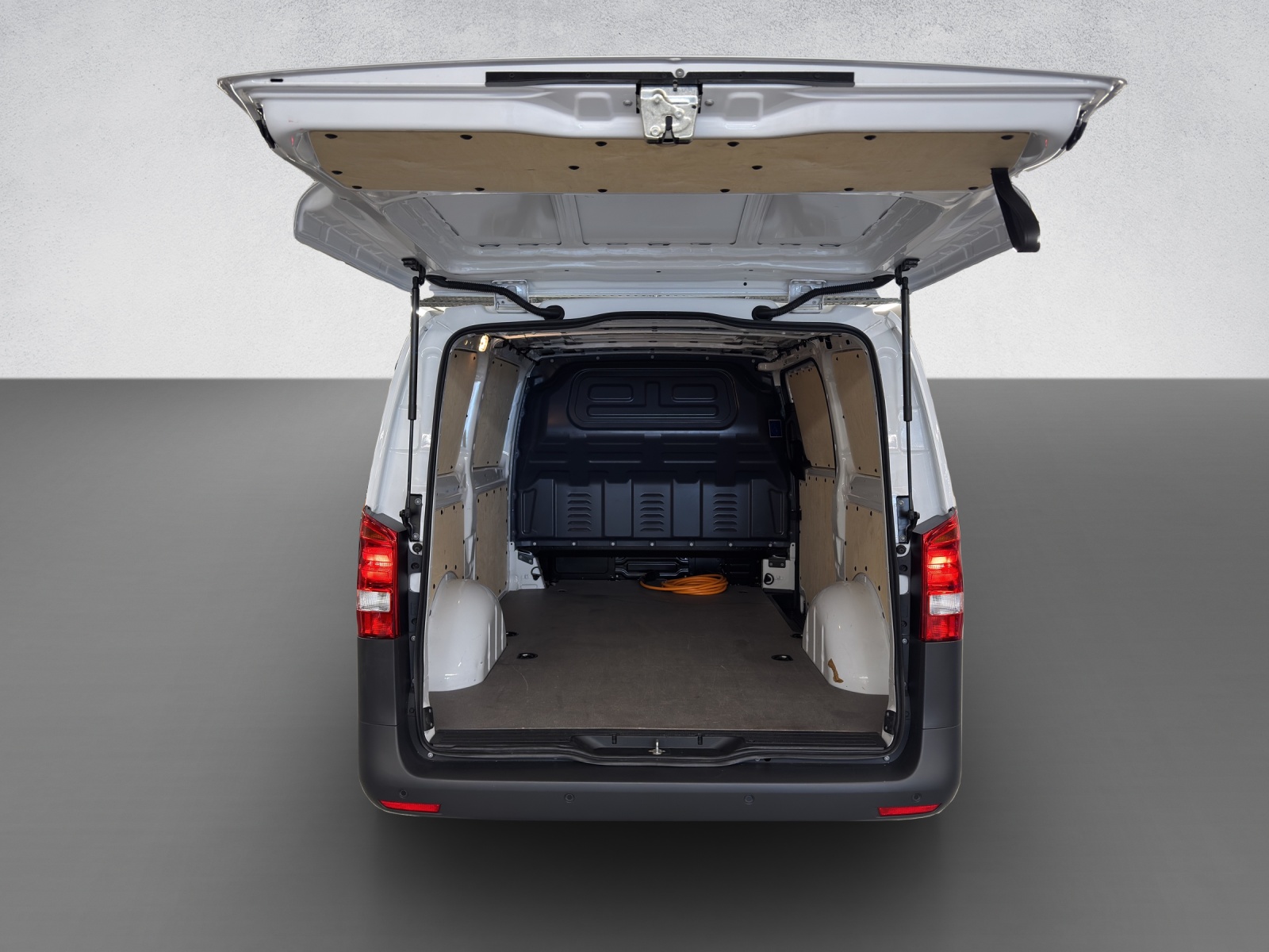 MERCEDES-BENZ eVito 112 KA L 60 kWh-image-8