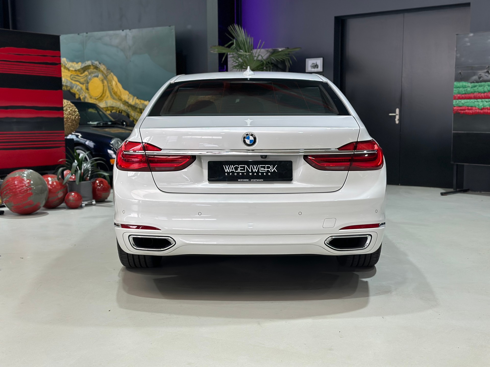 BMW 750i xDrive Steptronic-image-6