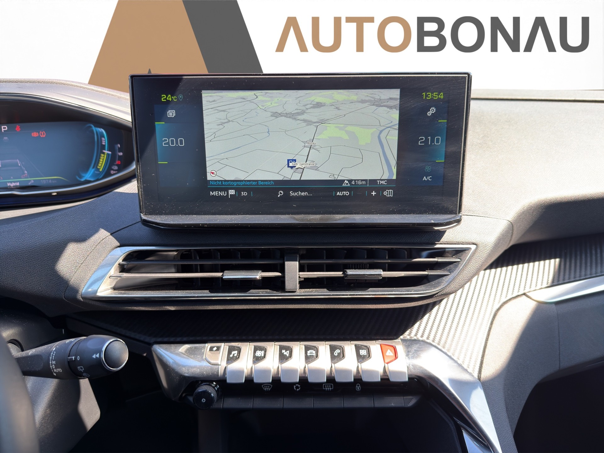 PEUGEOT 3008 1.6 Plug-in Hybrid Allure-image-23