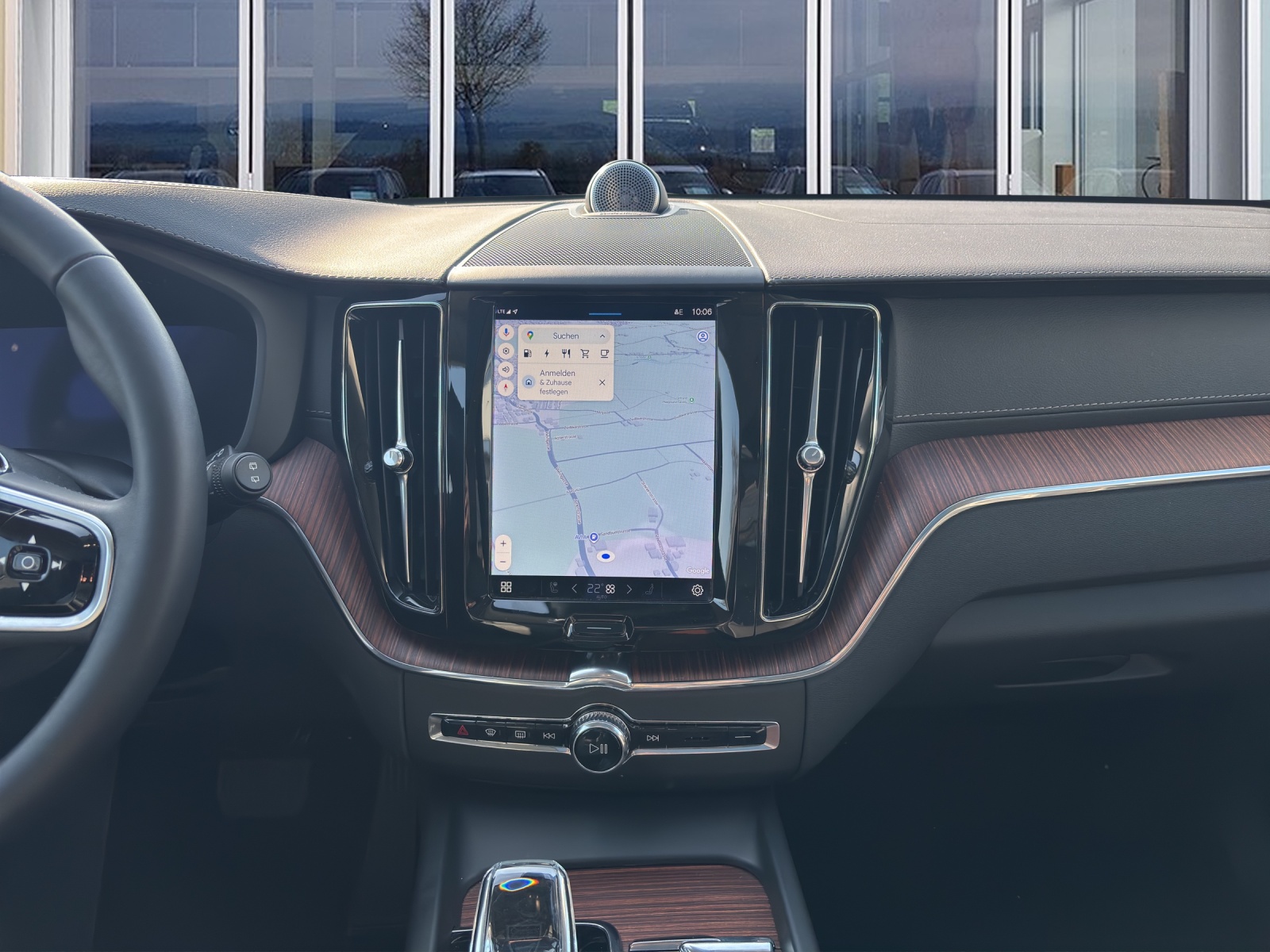 VOLVO XC60 2.0 T8 TE Ultimate Dark eAWD-image-12
