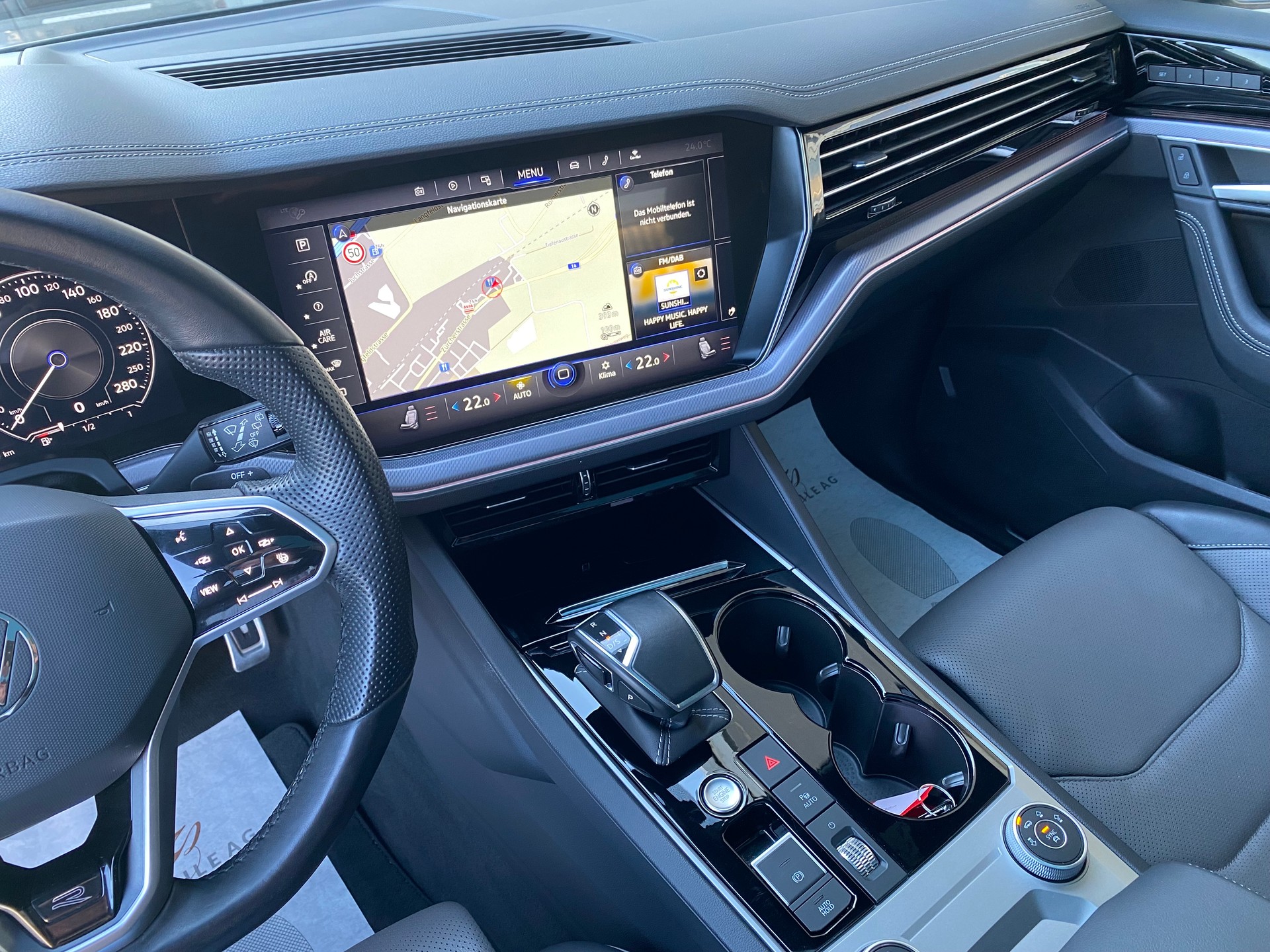 VW Touareg 3.0 TSI 340PS Black-Style R-Line 4x4 Tiptronic **Top-Ausstattung**-image-12
