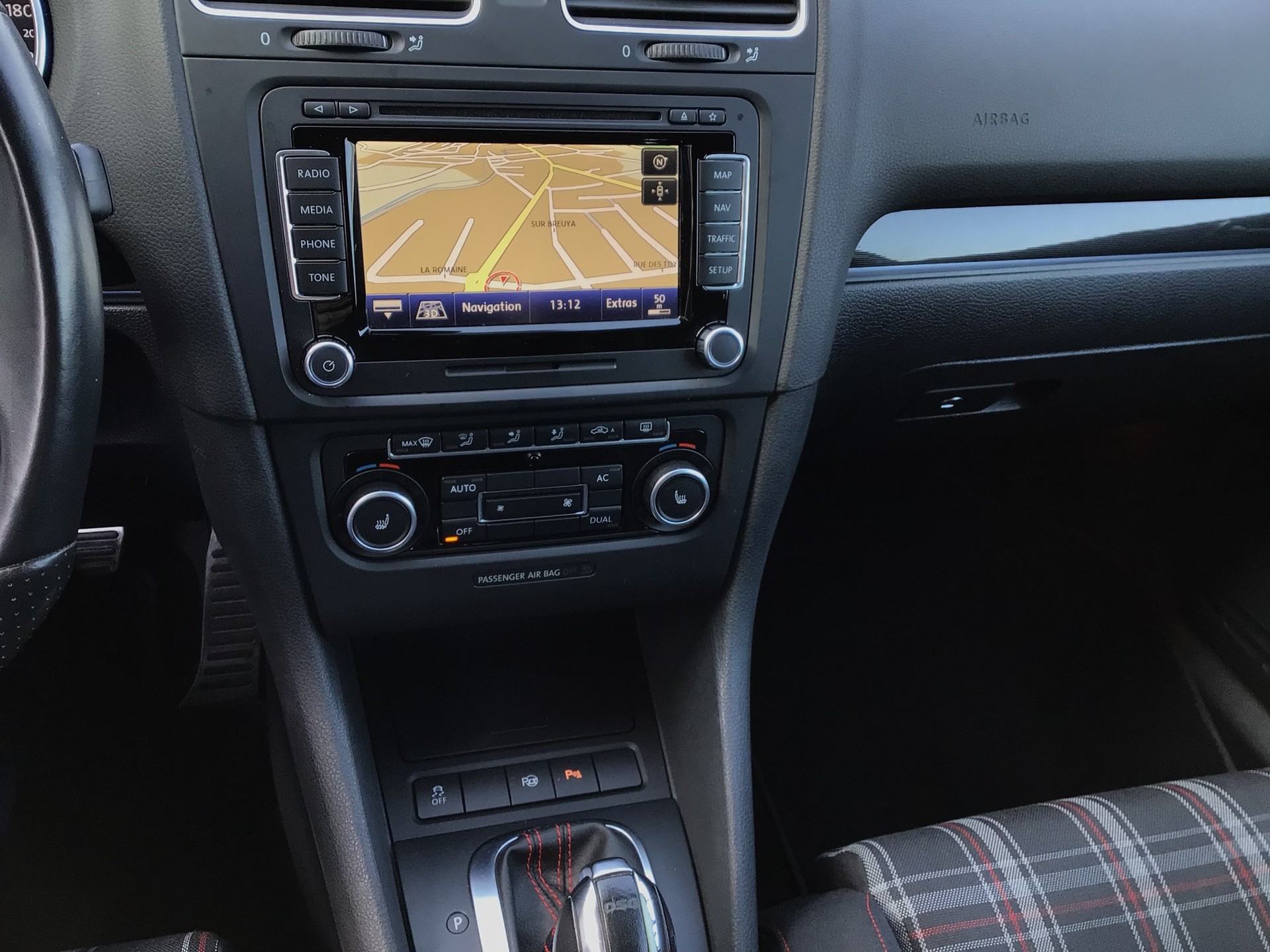 VW Golf 2.0 TSI GTI Team DSG-image-10