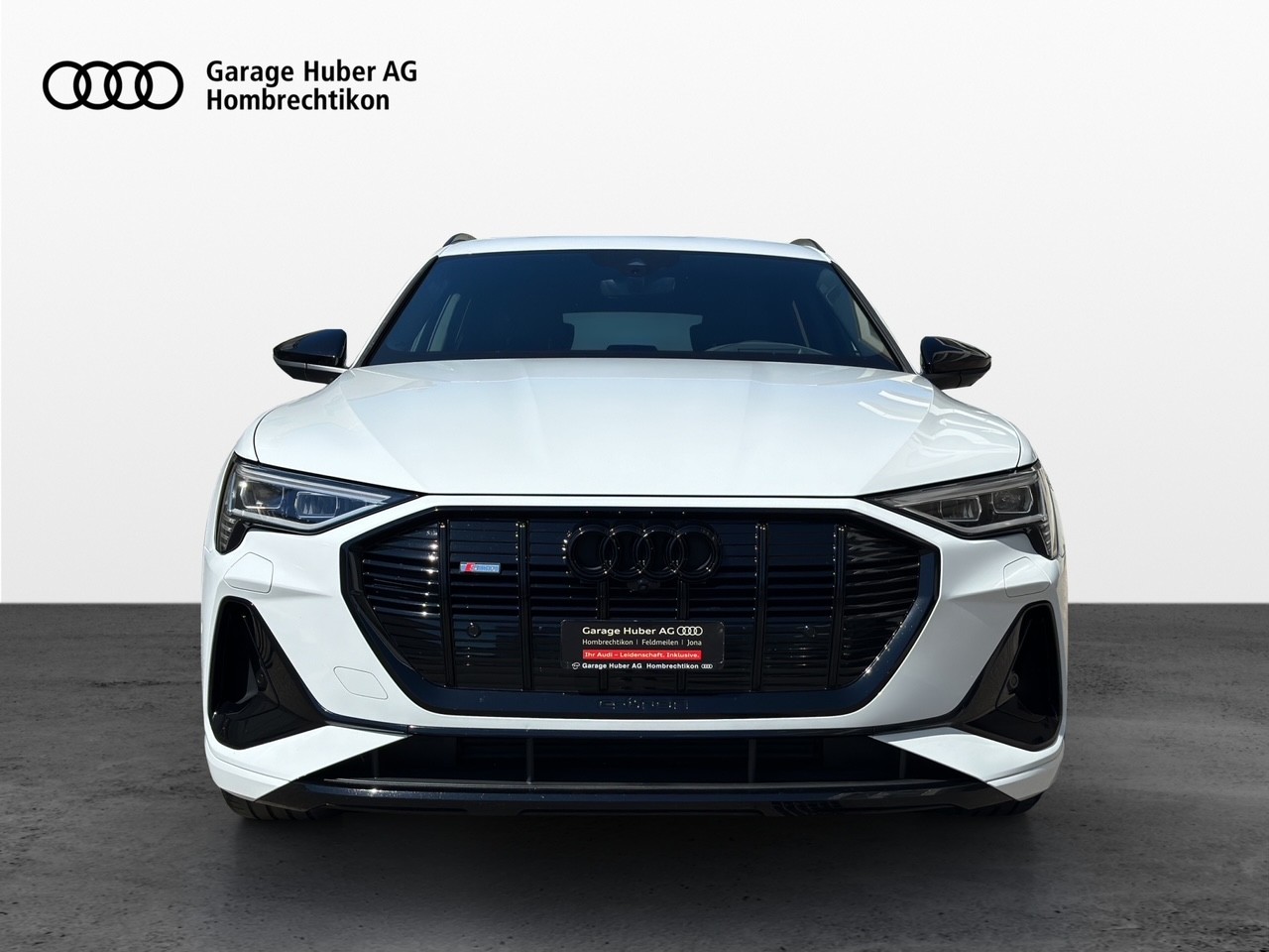 AUDI e-tron 55 Sportback S Line Black Edition quattro-image-1