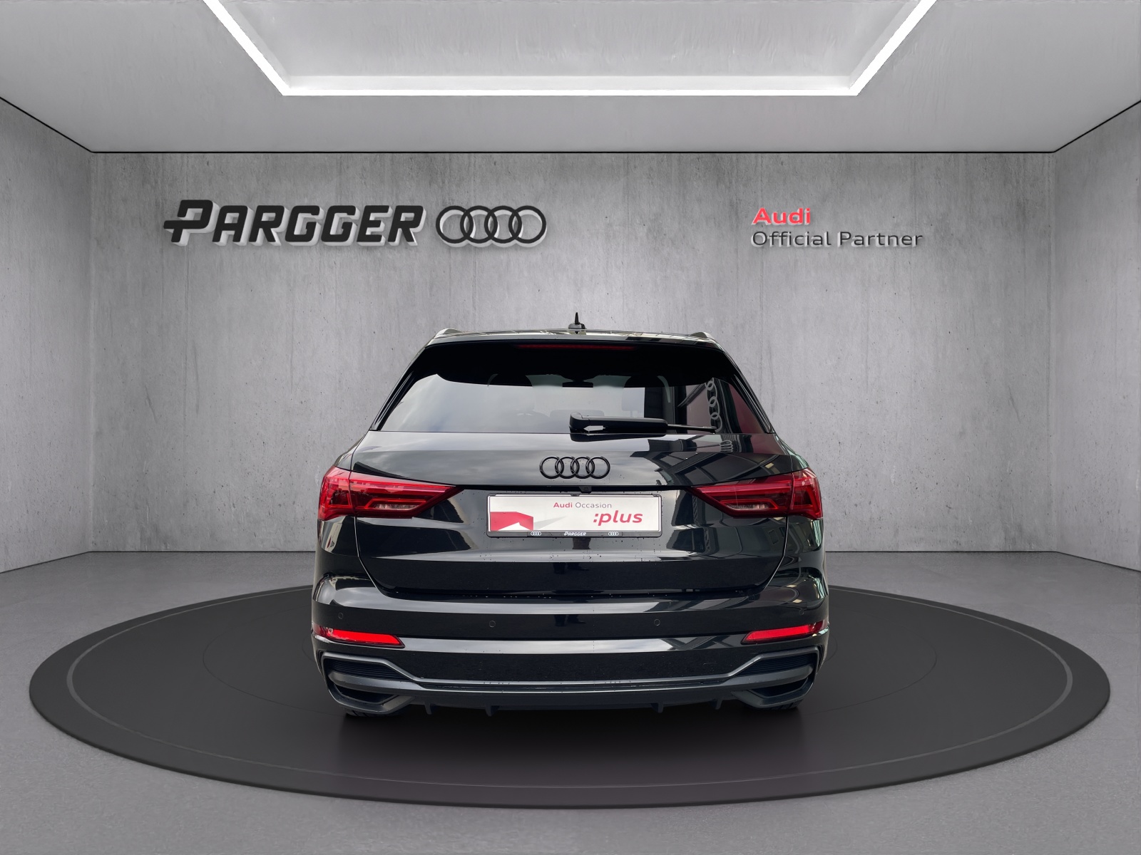 AUDI Q3 35 TFSI S line S-tronic-image-3