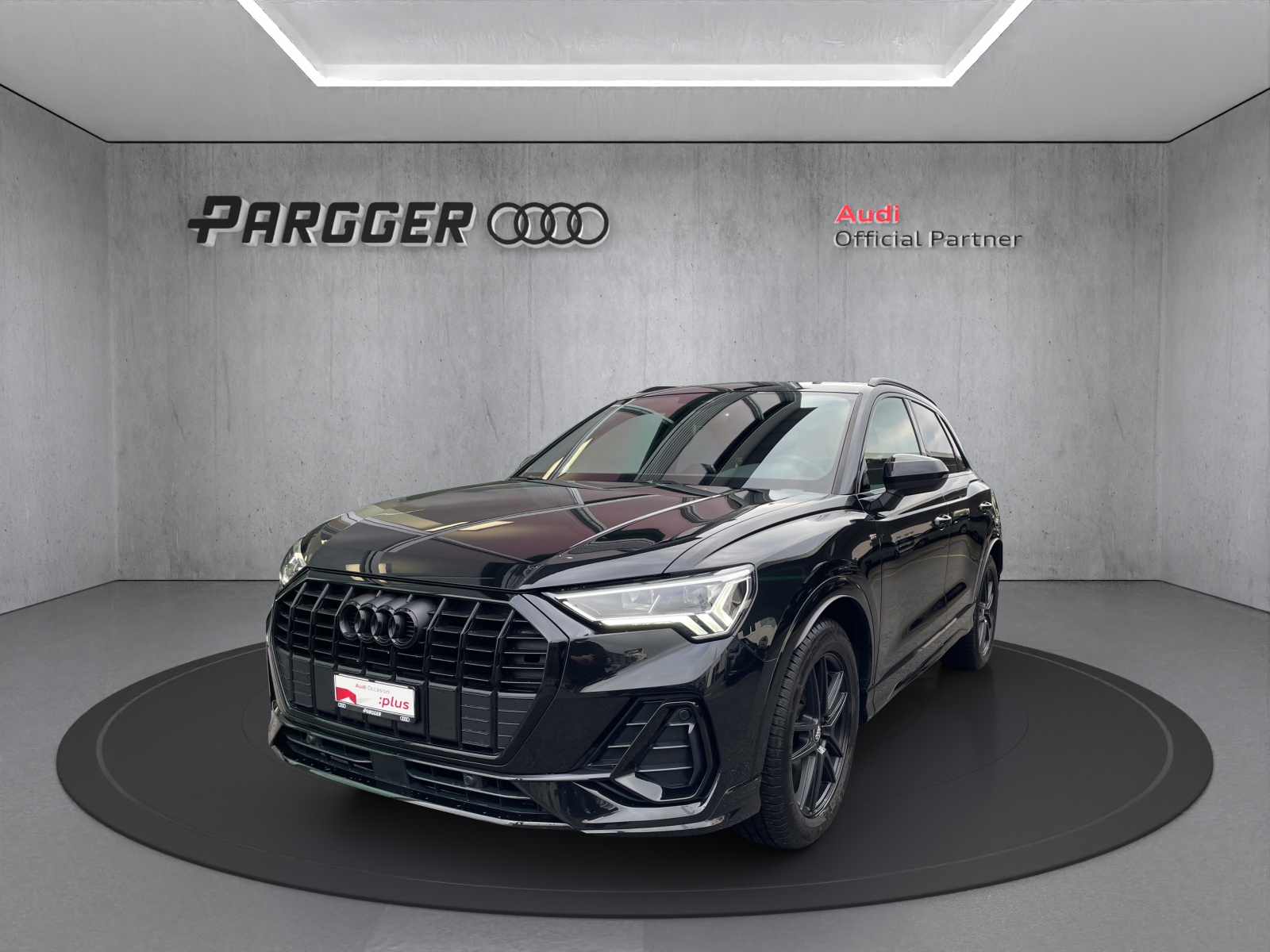 AUDI Q3 35 TFSI S line S-tronic-image-0