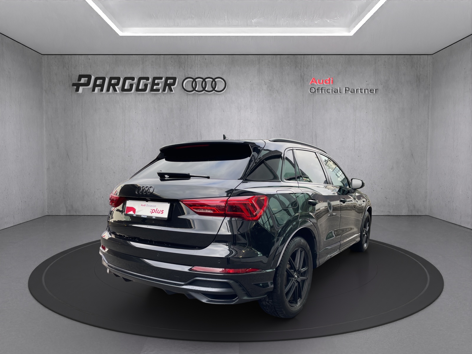 AUDI Q3 35 TFSI S line S-tronic-image-5