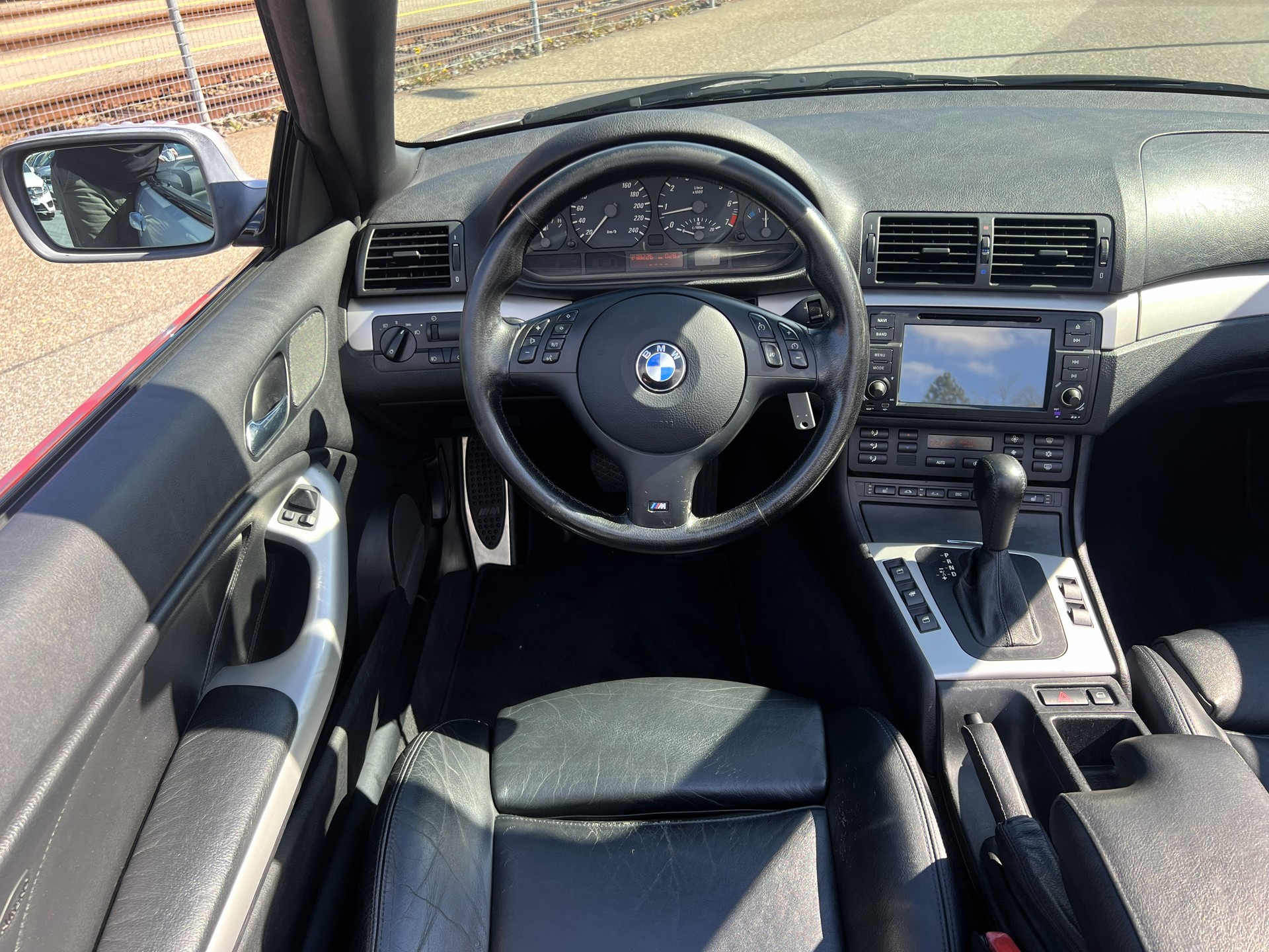 BMW 325Ci Cabriolet-image-28