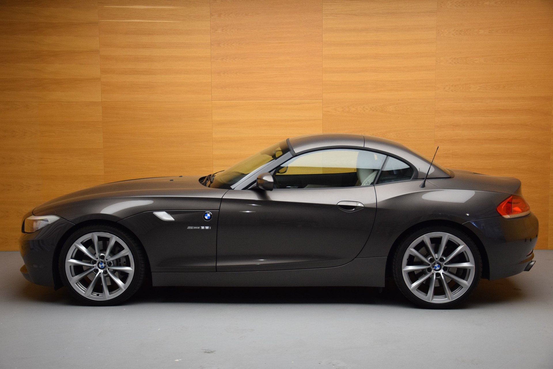 BMW Z4 sDrive35i DKG-image-4